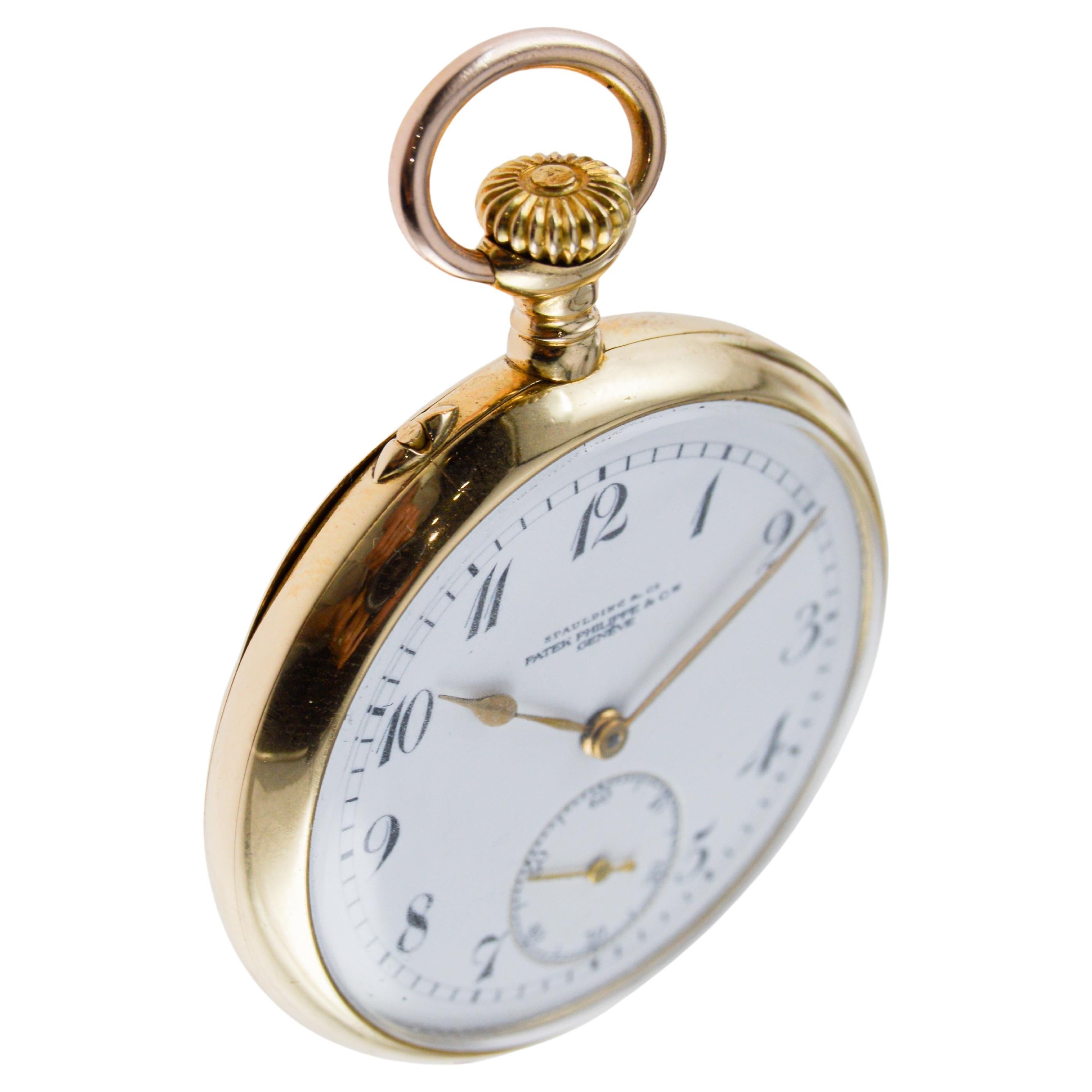 Patek Philippe Montre pendentif en or jaune 18 carats avec cadran en émail et archivage Excellent état - En vente à Long Beach, CA