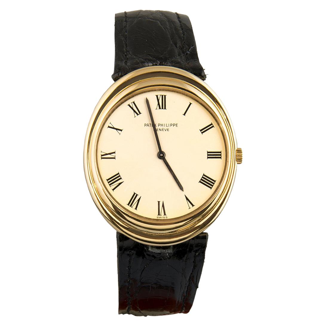 Patek Philippe 18 Karat Yellow Gold Wristwatch For Sale