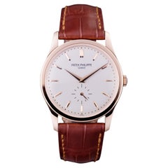 Calatrava aus 18 Karat Roségold von Patek Philippe 5196R-001