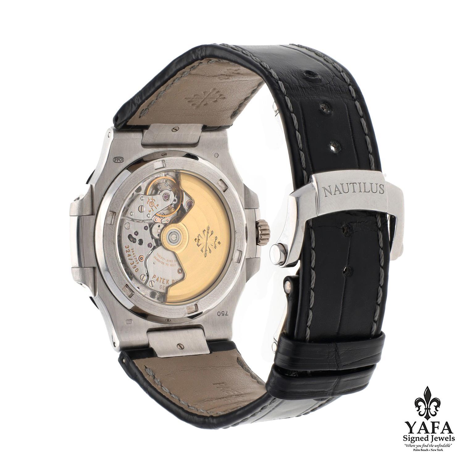 PATEK PHILIPPE 18K White Gold Nautilus, Gray Dial In Excellent Condition For Sale In New York, NY