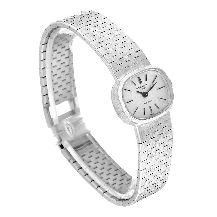 Cocktail-Damenuhr von Patek Philippe, 18 Karat Weißgold Silber Zifferblatt 3373 im Zustand „Gut“ im Angebot in Atlanta, GA