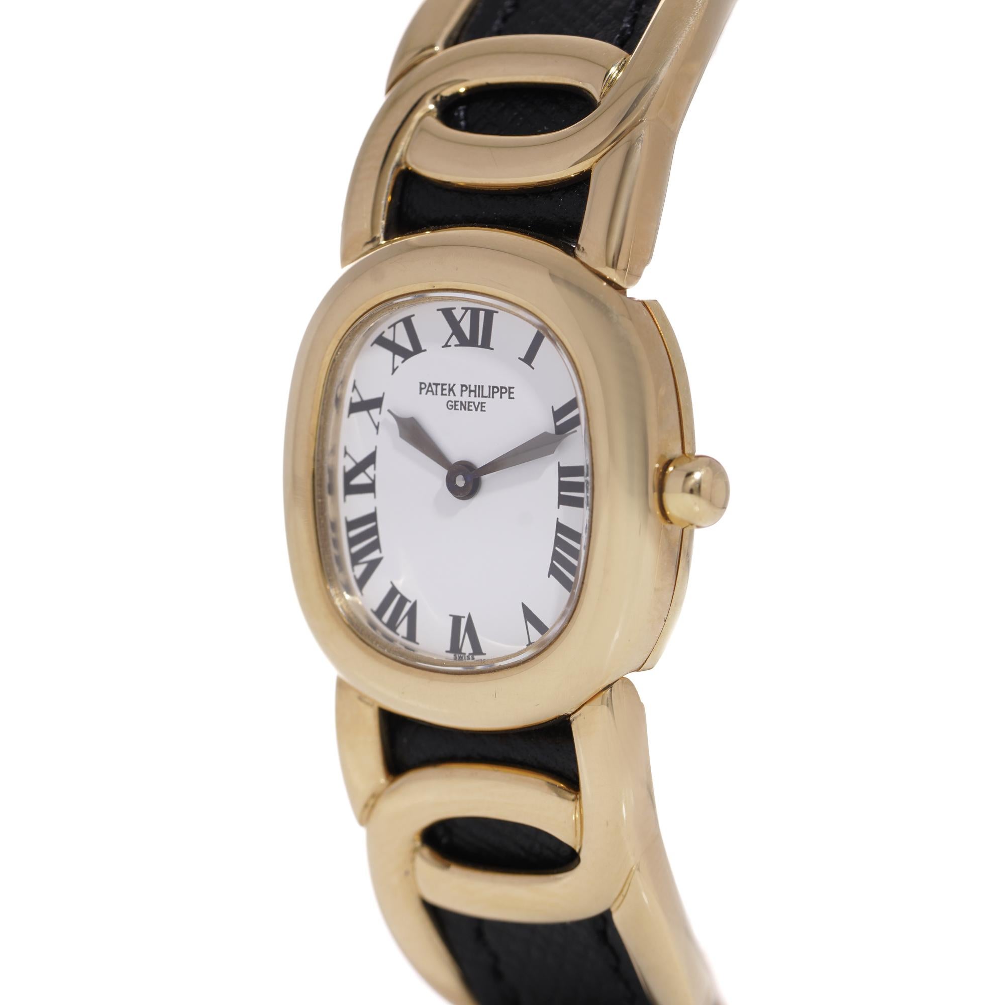 Patek Philippe 18kt. gold ladies golden ellipse quartz wristwatch. Ref.4830 In Good Condition For Sale In Braintree, GB