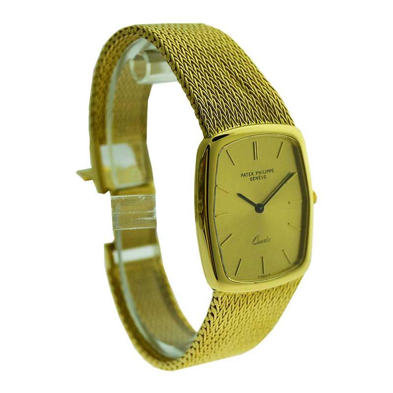 Patek Philippe 18Kt. Gold Quartz Bracelet Watch from 1981 with Original Document In Excellent Condition In Long Beach, CA