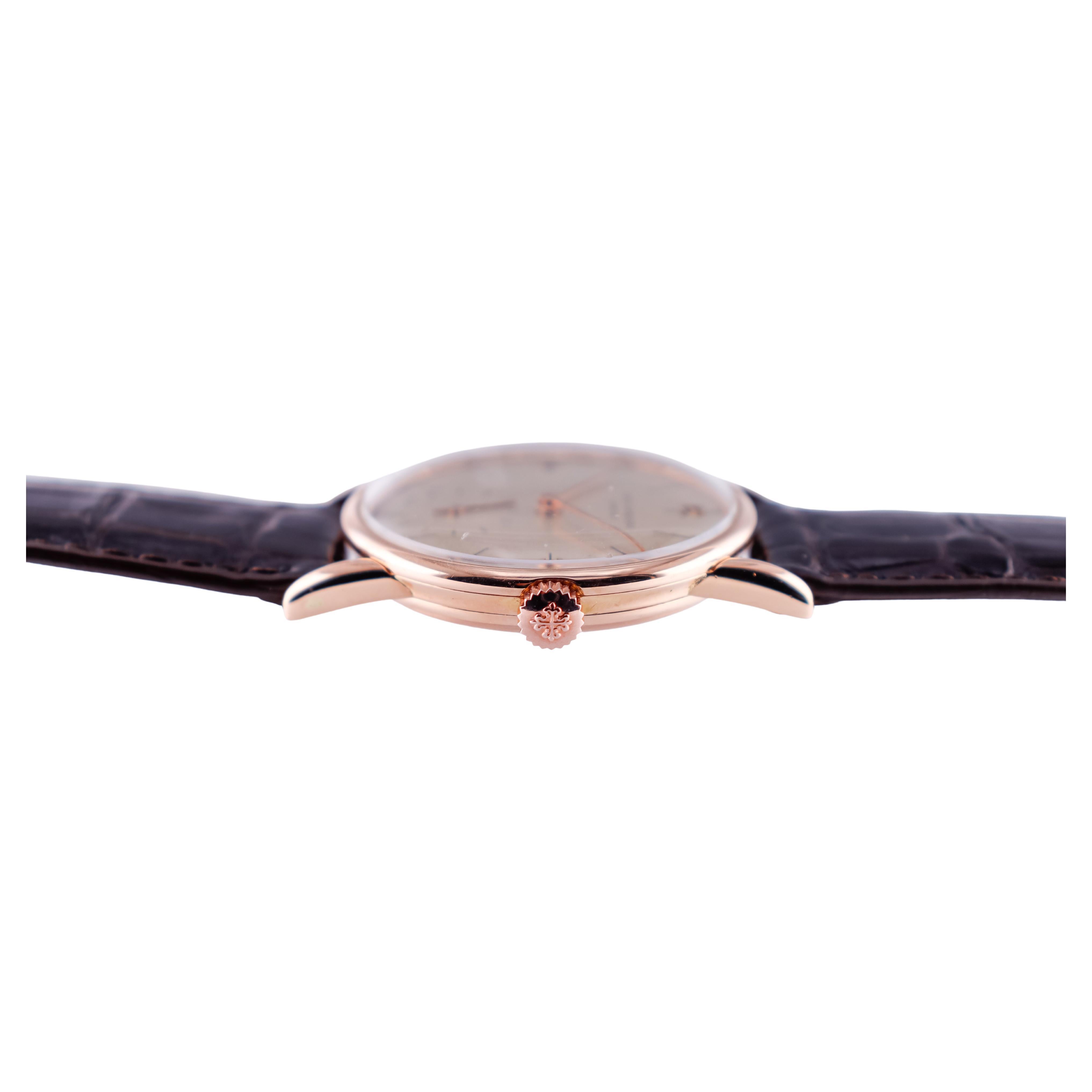 Patek Philippe 18kt. Rose Gold Art Deco Round Original Dial from 1940s For Sale 3