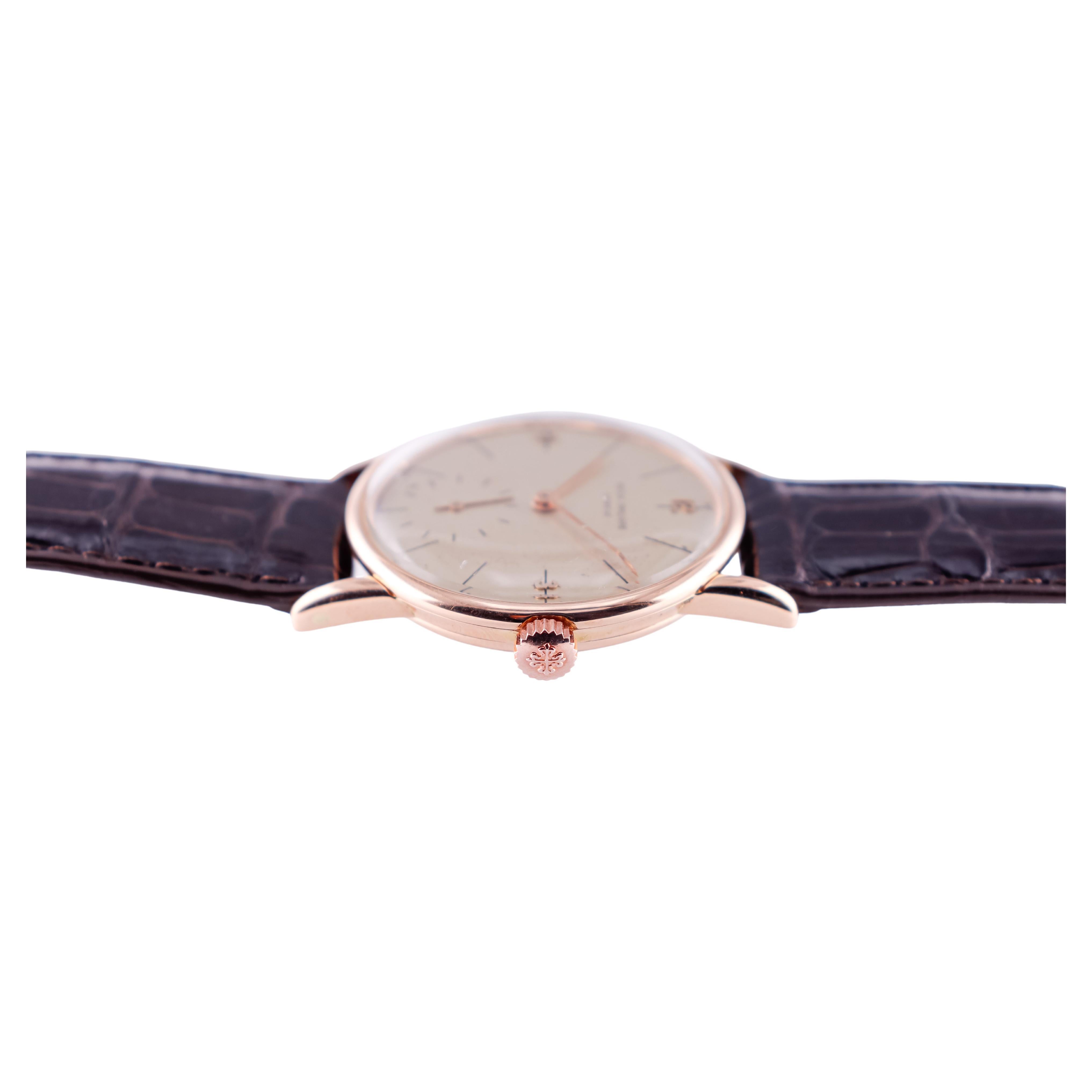 Patek Philippe 18kt. Rose Gold Late Art Deco Round Original Dial from 1940s For Sale 2