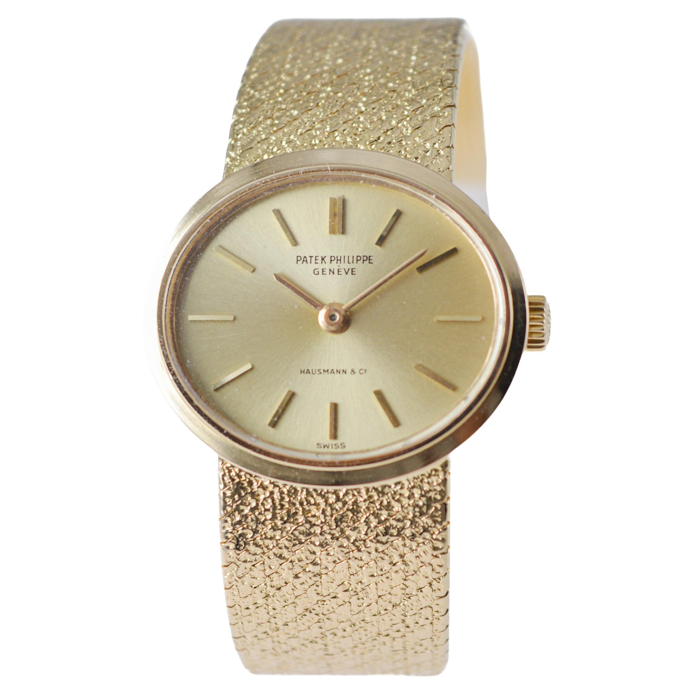 Patek Philippe 18Kt Solid Gold Dress Watch circa 1970's For Sale 1
