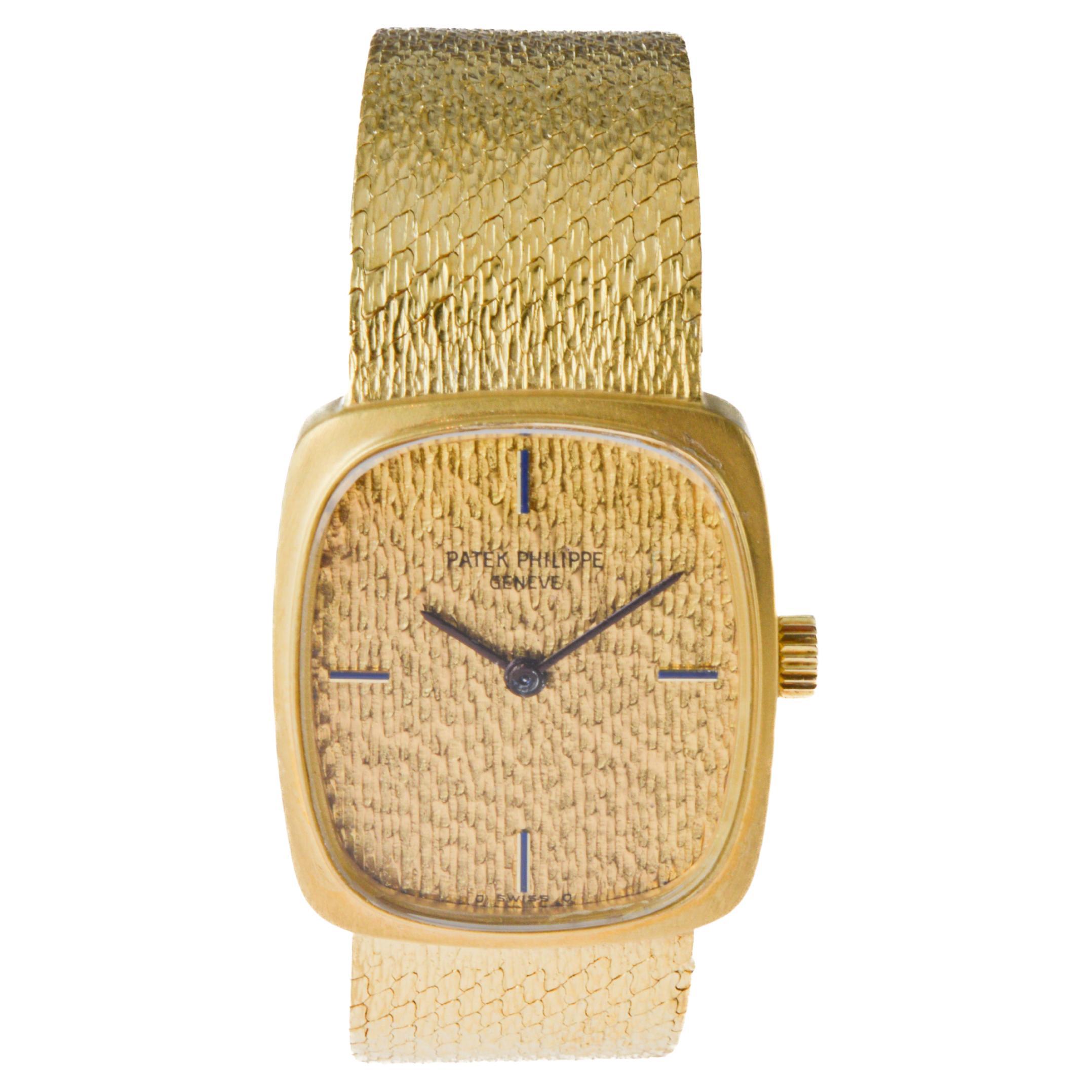 Patek Philippe 18Kt Solid Gold Dress Watch circa 1980's with Original Bracelet For Sale 5