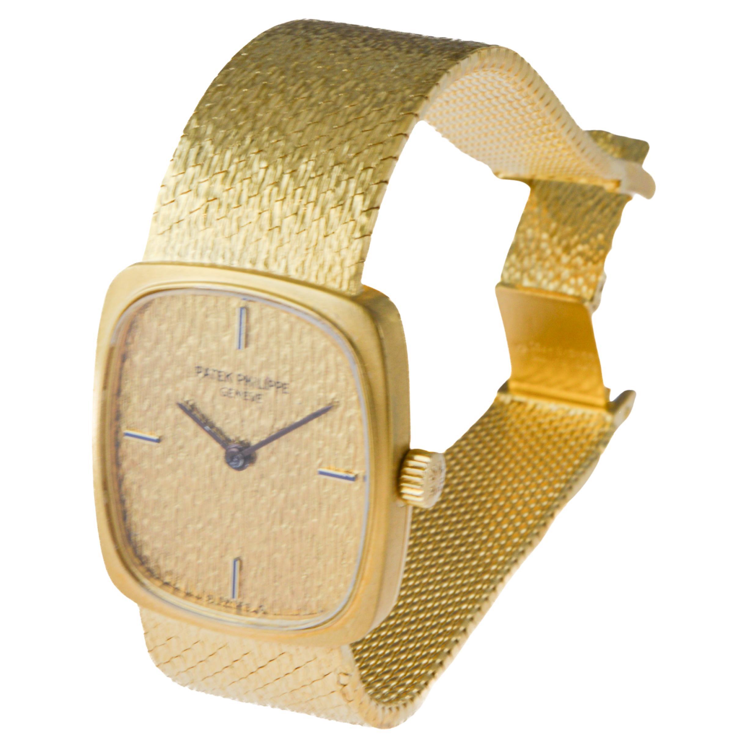 Patek Philippe 18Kt Solid Gold Dress Watch circa 1980's with Original Bracelet For Sale 6