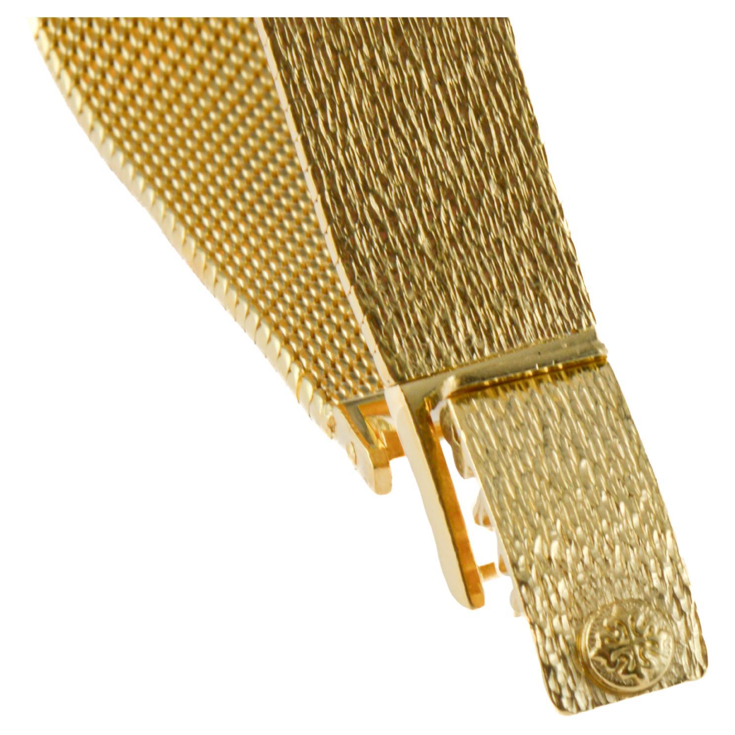 Patek Philippe 18Kt Solid Gold Dress Watch circa 1980's with Original Bracelet For Sale 9