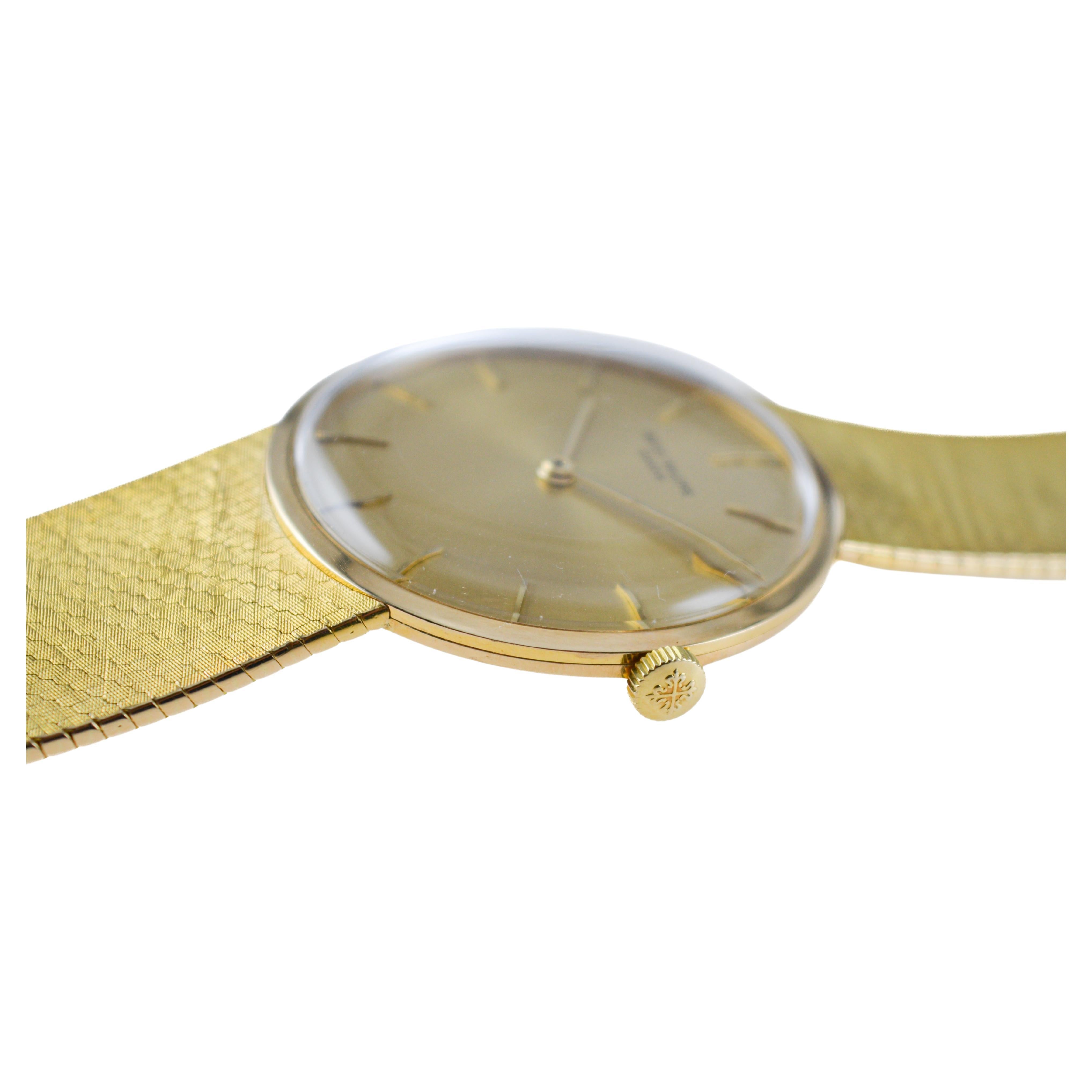 Patek Philippe 18Kt Solid Gold Dress Watch with Original Dial and Bracelet 1960 For Sale 6