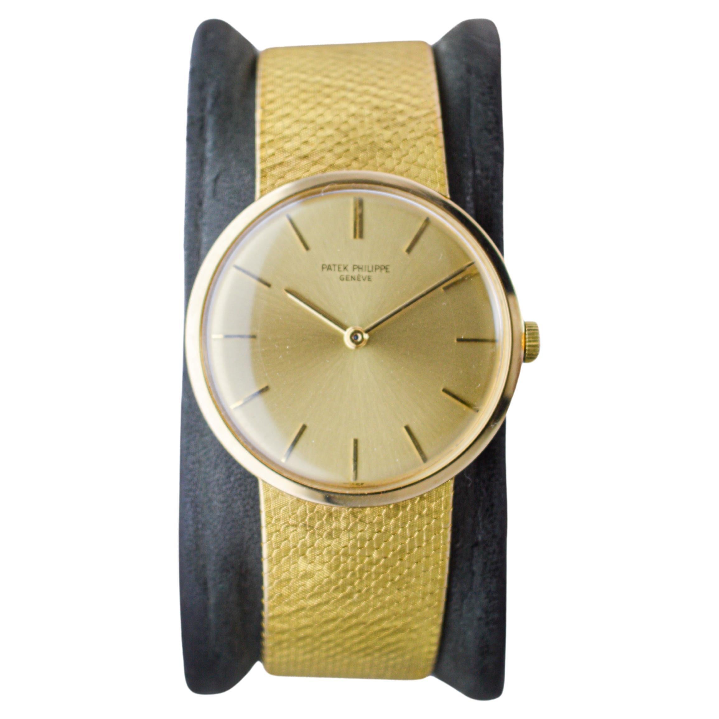 Patek Philippe 18Kt Solid Gold Dress Watch with Original Dial and Bracelet 1960