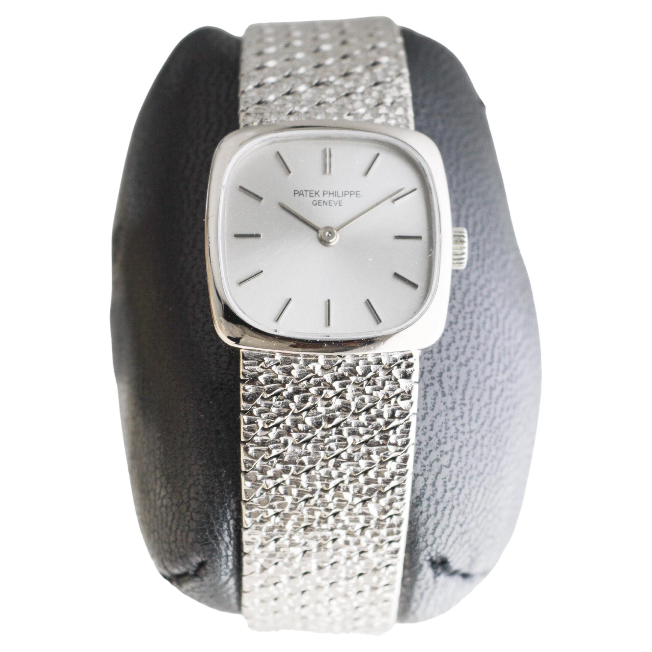 Modern Patek Philippe 18Kt Solid White Gold Ladies Dress Watch circa 1970's For Sale