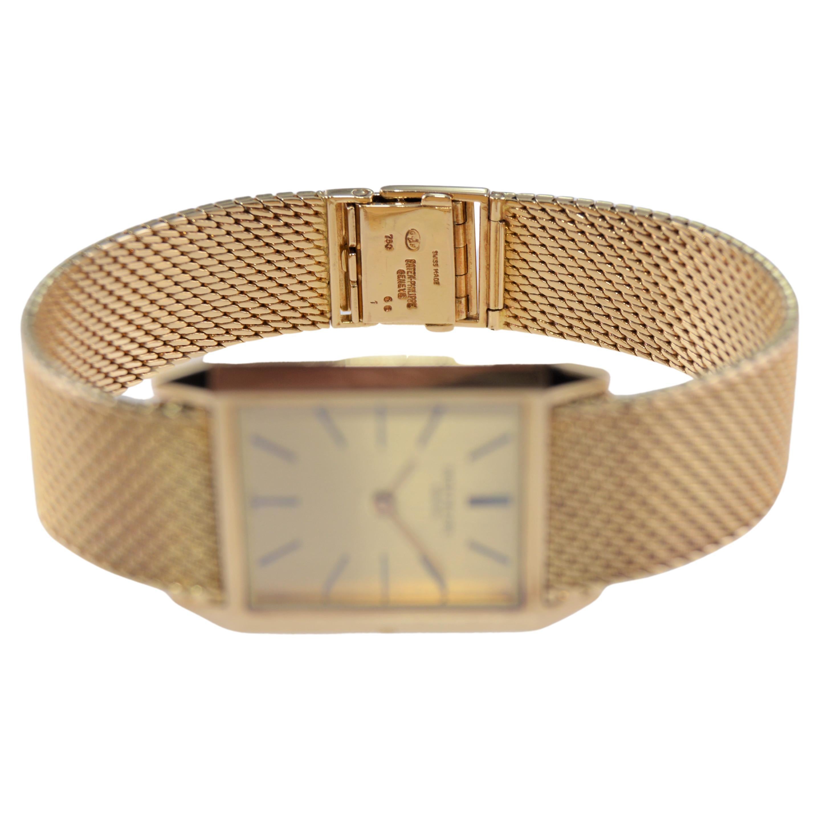 Patek Philippe 18Kt. Solid Yellow Gold Bracelet Watch 1980's with Original Dial For Sale 3