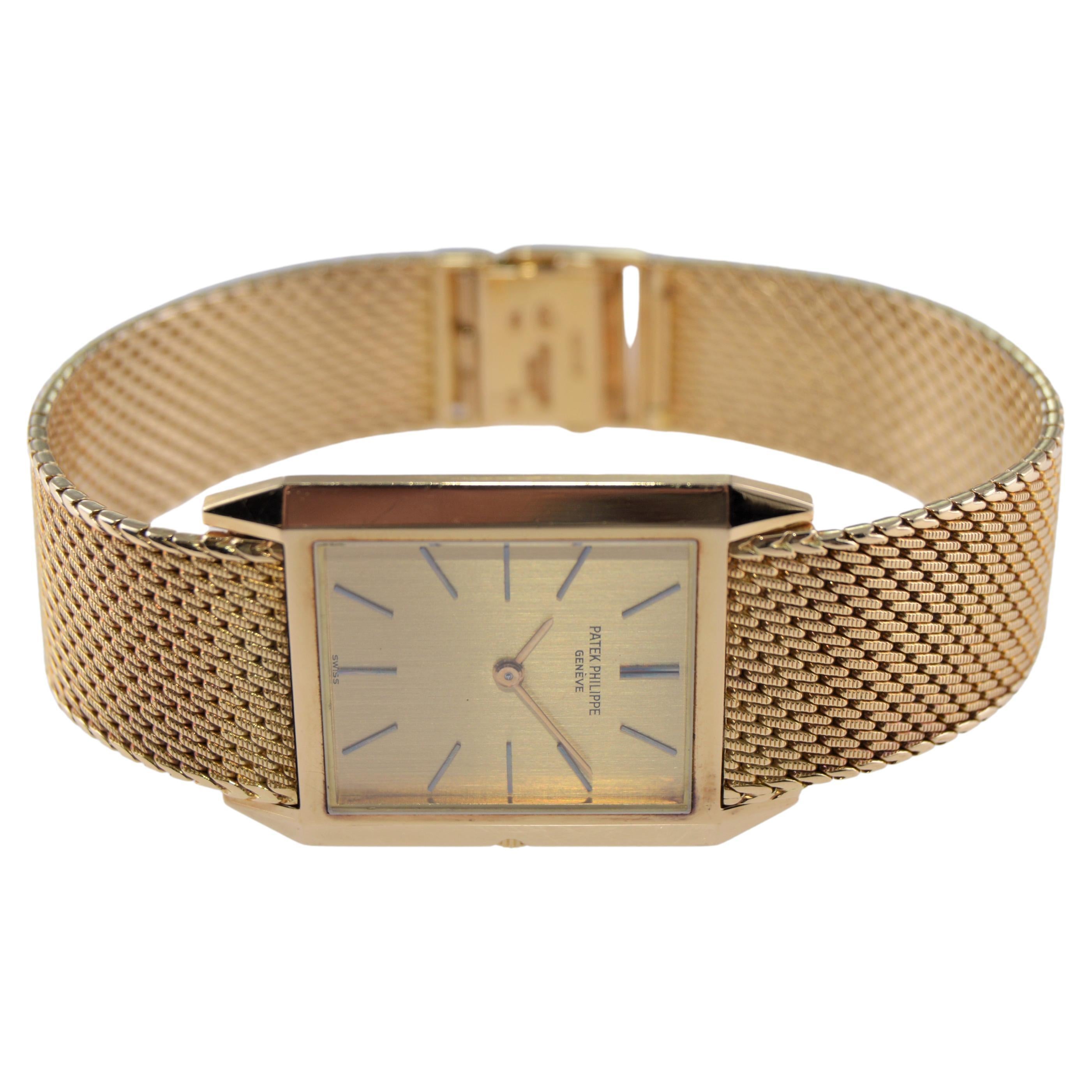 Patek Philippe 18Kt. Solid Yellow Gold Bracelet Watch 1980's with Original Dial For Sale 4