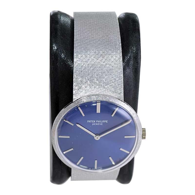 Modernist Patek Philippe 18Kt. White Gold with Original Bracelet and Blue Dial, 1970's For Sale