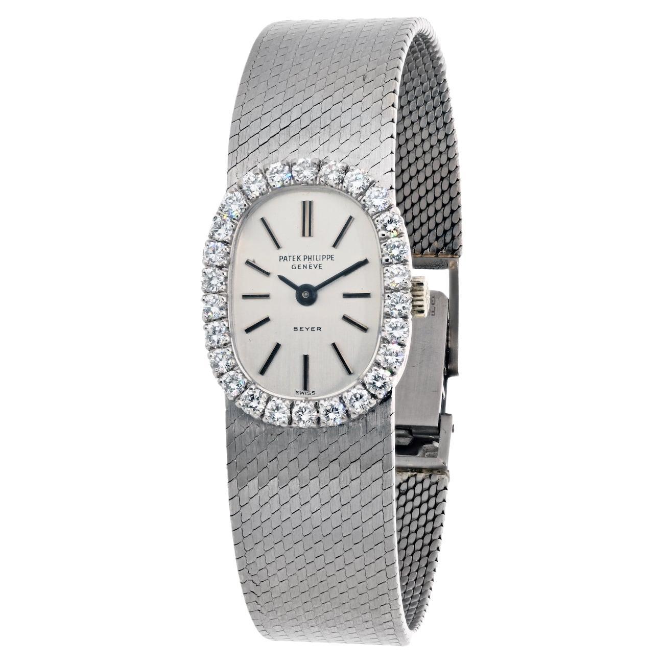 Patek Philippe 18KW Gold Vintage Diamant Lünette Oval Zifferblatt Beyer Uhr im Angebot