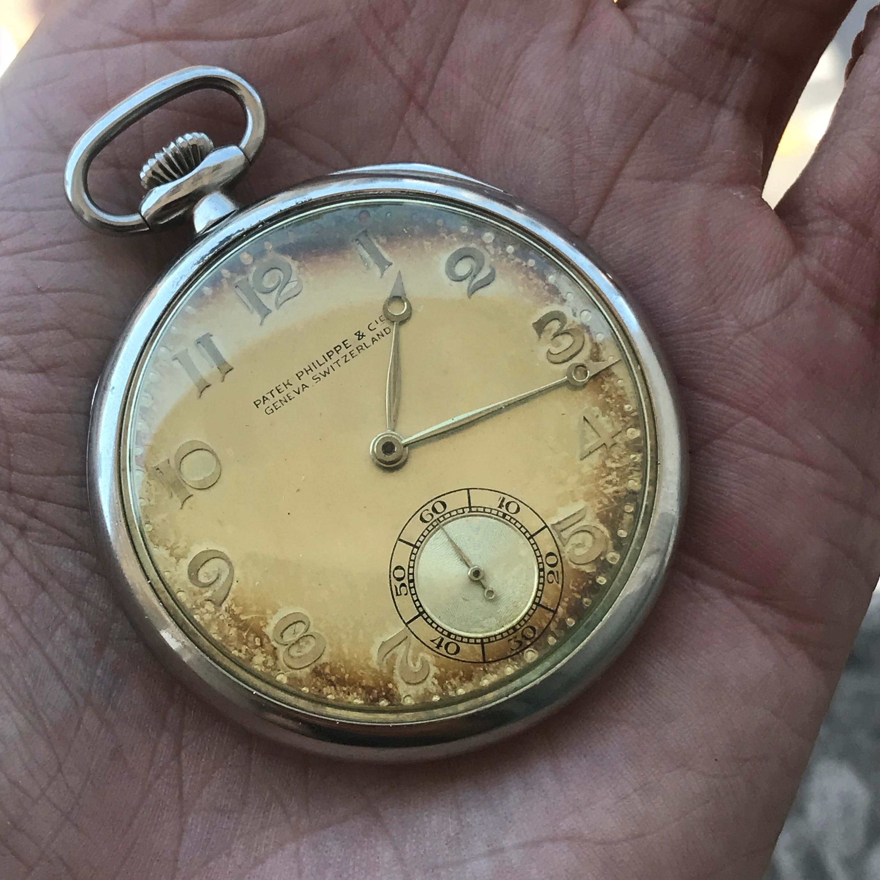 Women's or Men's Patek Philippe 1933 Gents 18 Karat Gold Pocket Watch, Signed with Box and Papers For Sale