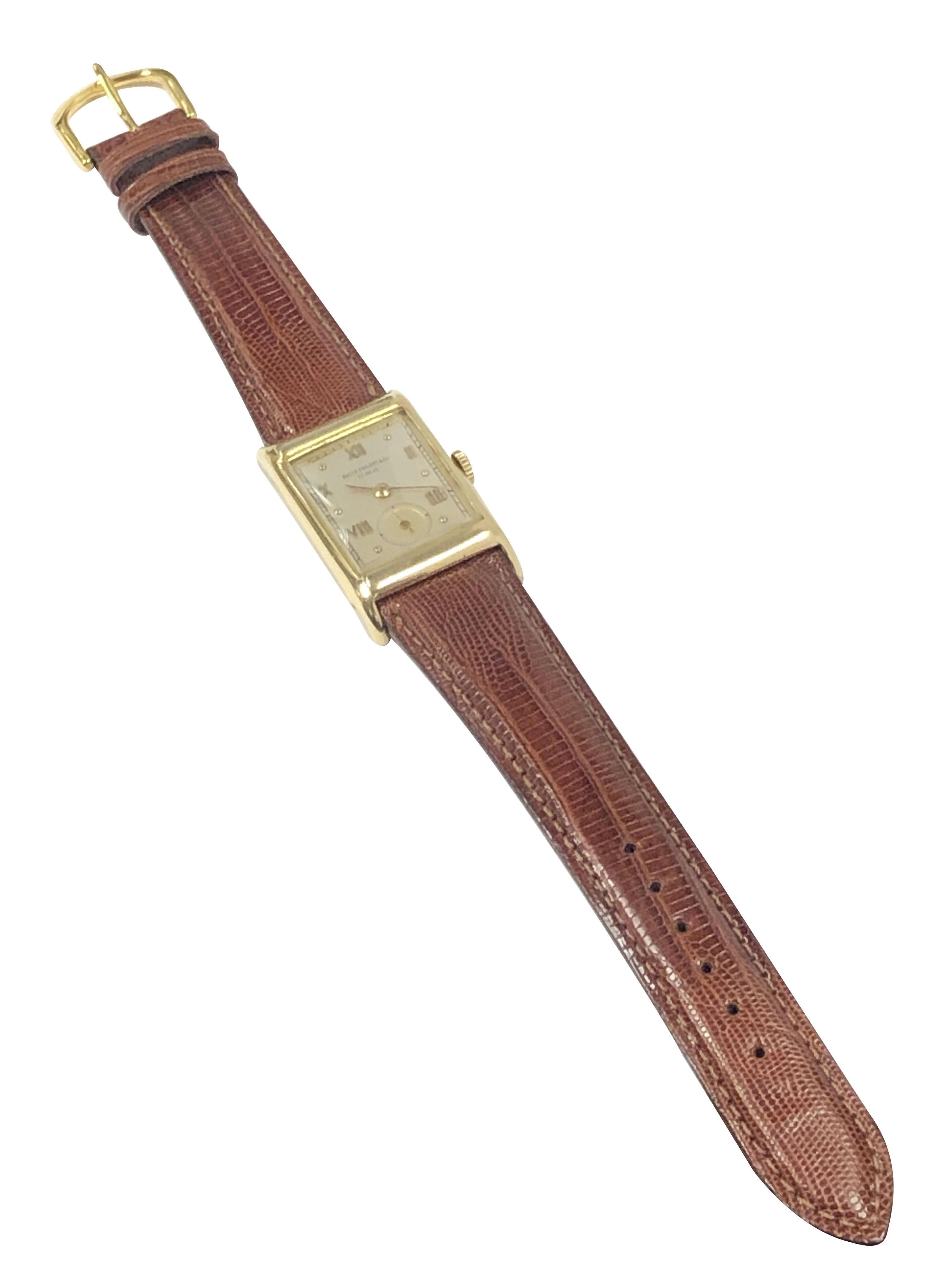 Patek Philippe 1940s Gents Mechanical Wrist Watch In Excellent Condition In Chicago, IL