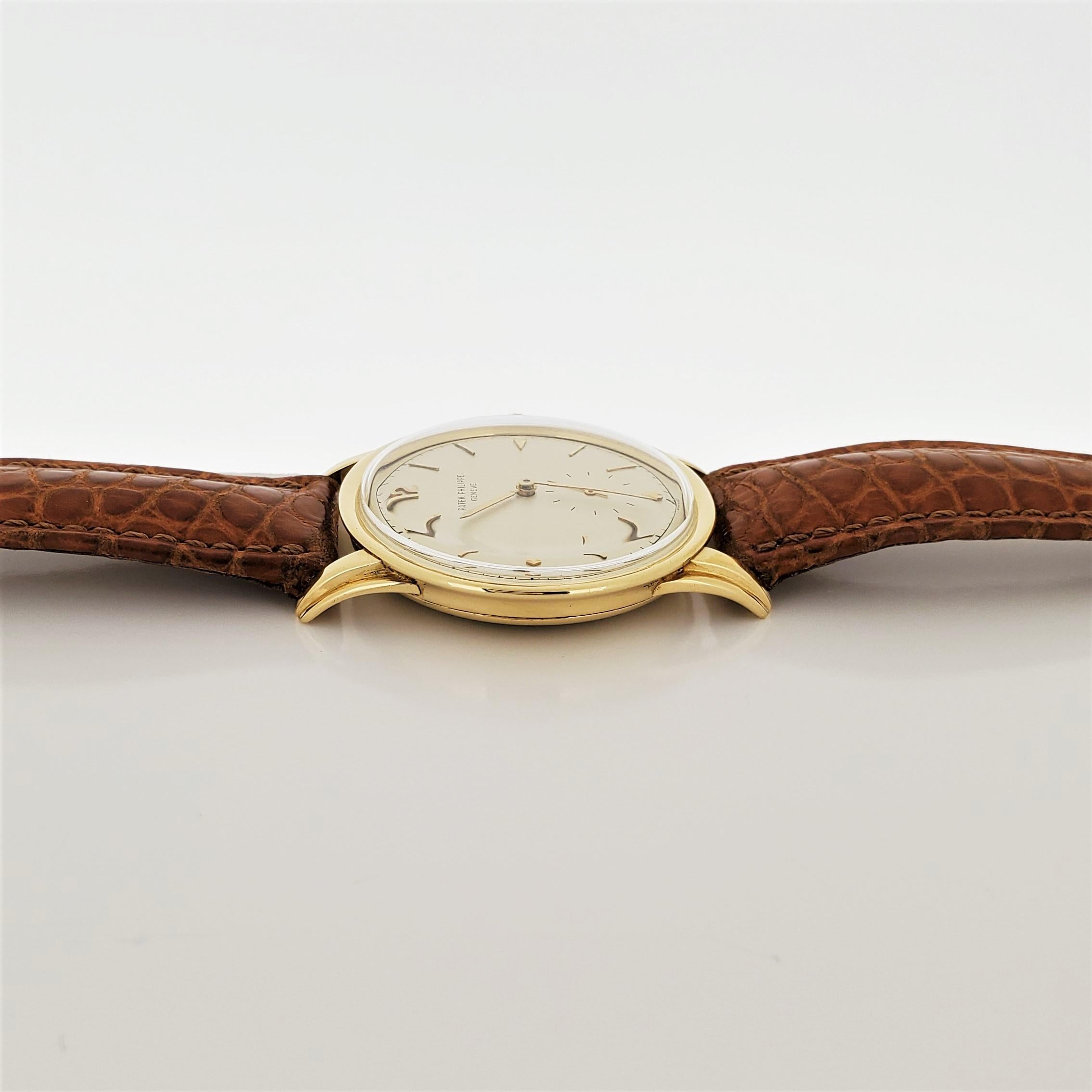 Women's or Men's Patek Philippe 2452J Calatrava Watch 35mm Circa 1951 For Sale