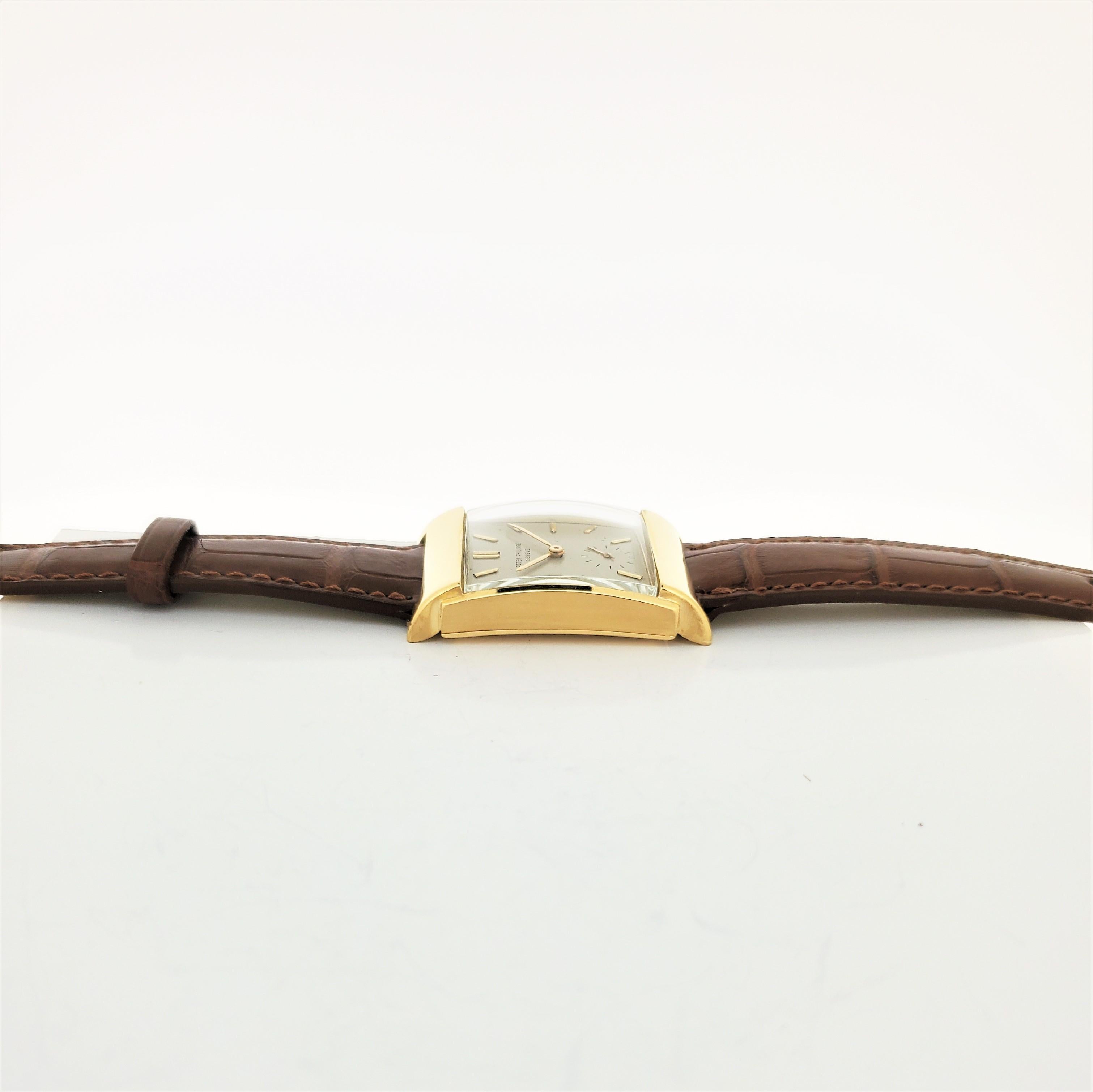 Gebogene, gewölbte, rechteckige Uhr von Patek Philippe 2479J mit gestuftem Gehäuse, um 1950 im Angebot 2