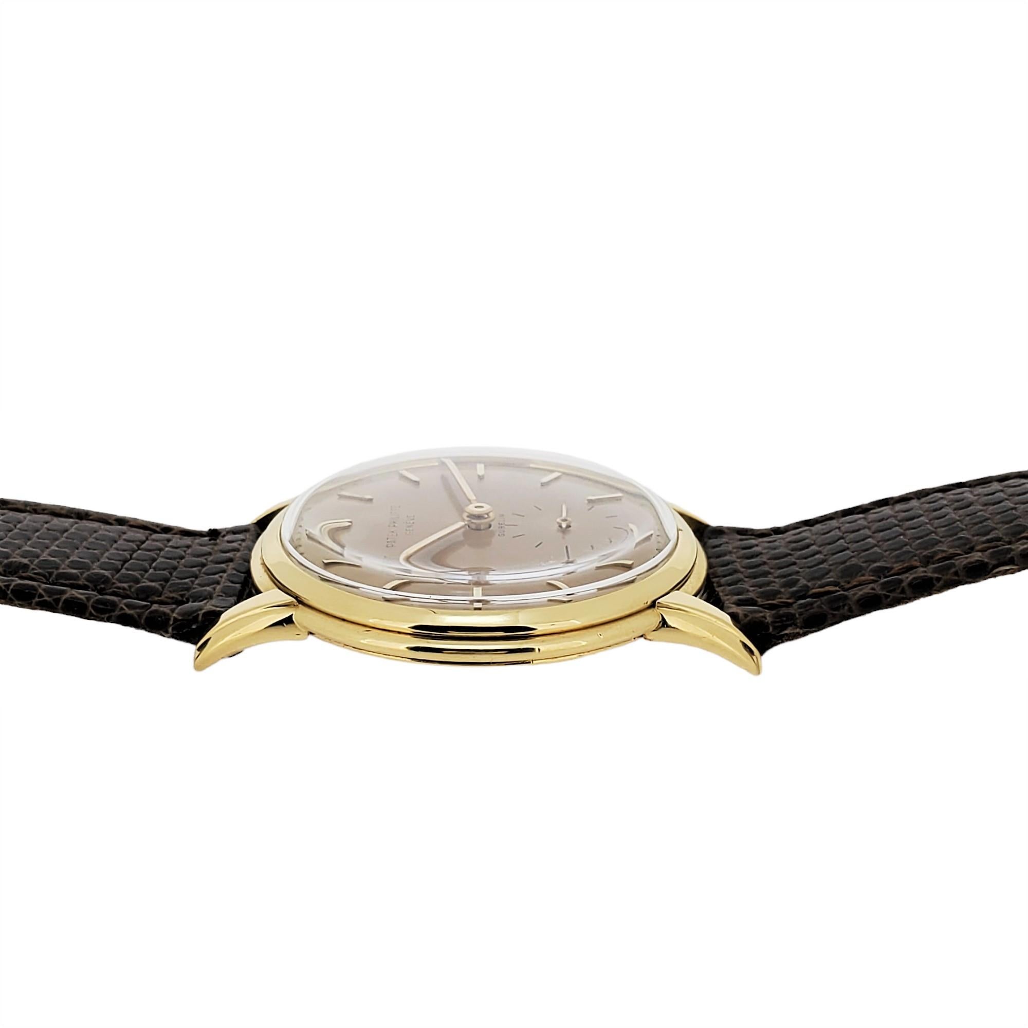 Patek Philippe 2484J 32mm Disco Volante Calatrava Watch, Circa 1957 For Sale 3