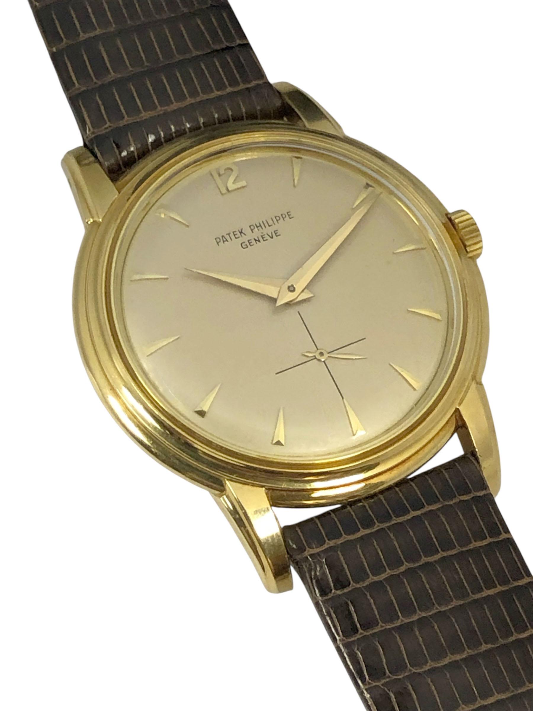 Women's or Men's Patek Philippe 2525/1 Yellow Gold Waterproof Calatrava Wrist Watch For Sale