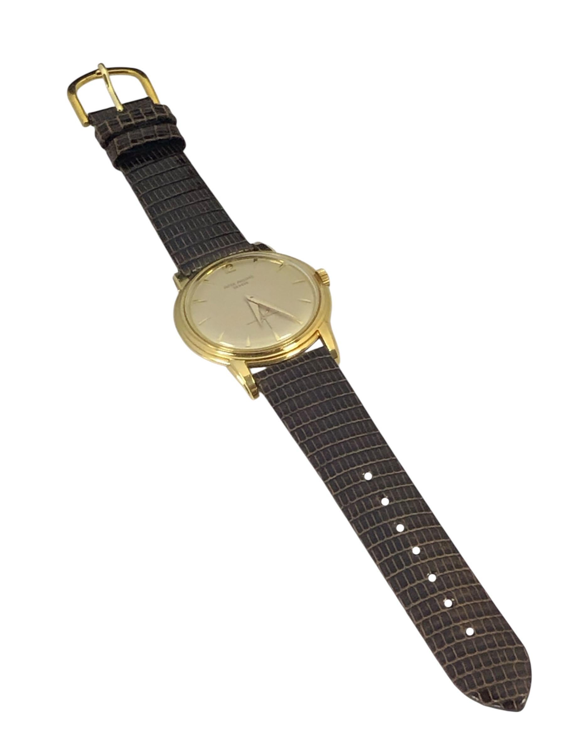 Patek Philippe 2525/1 Yellow Gold Waterproof Calatrava Wrist Watch For Sale 1