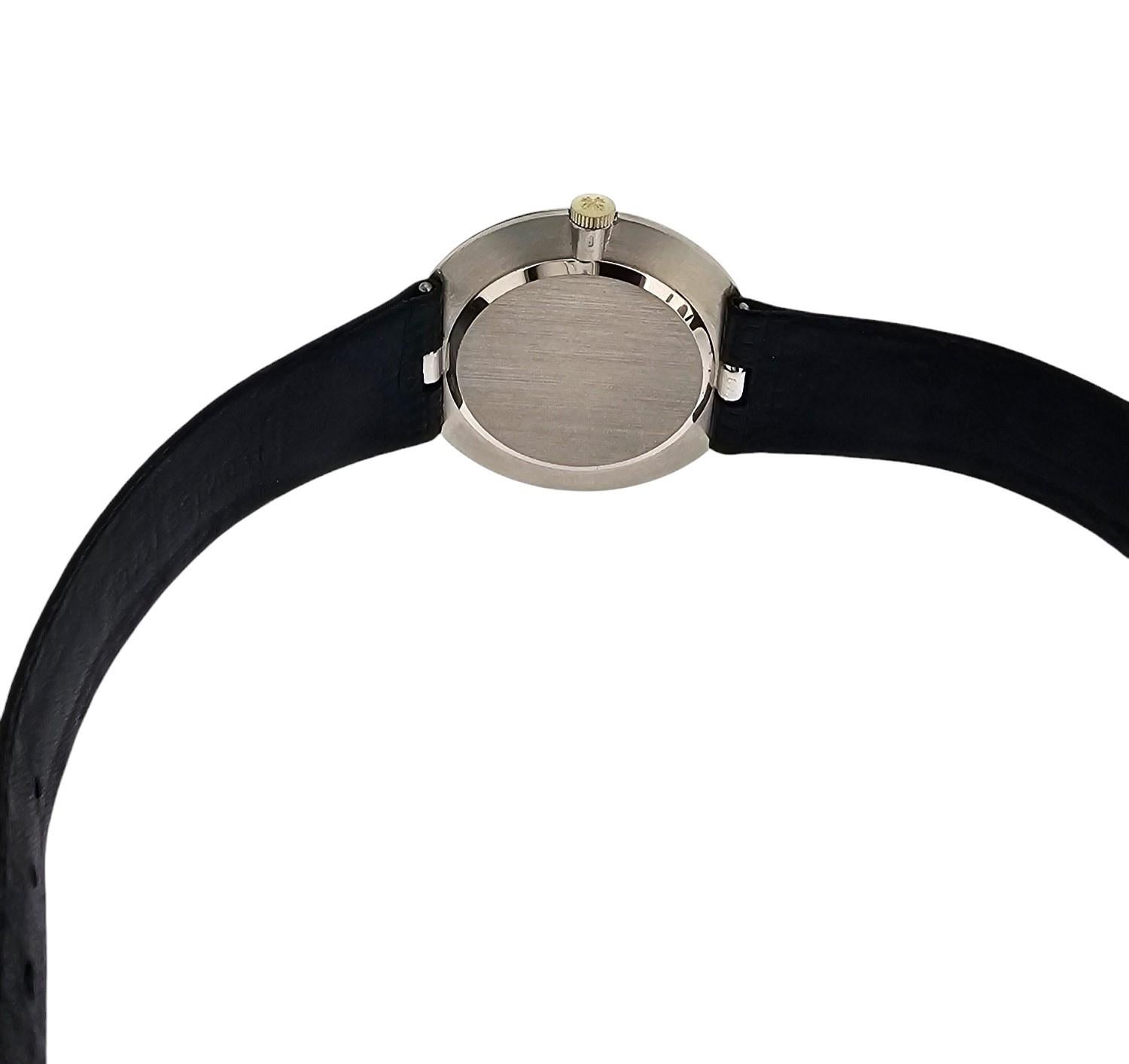Montre Patek Philippe 2591G Calatrava boîtier 35 mm cornes centrales Circa 1959 en vente 5