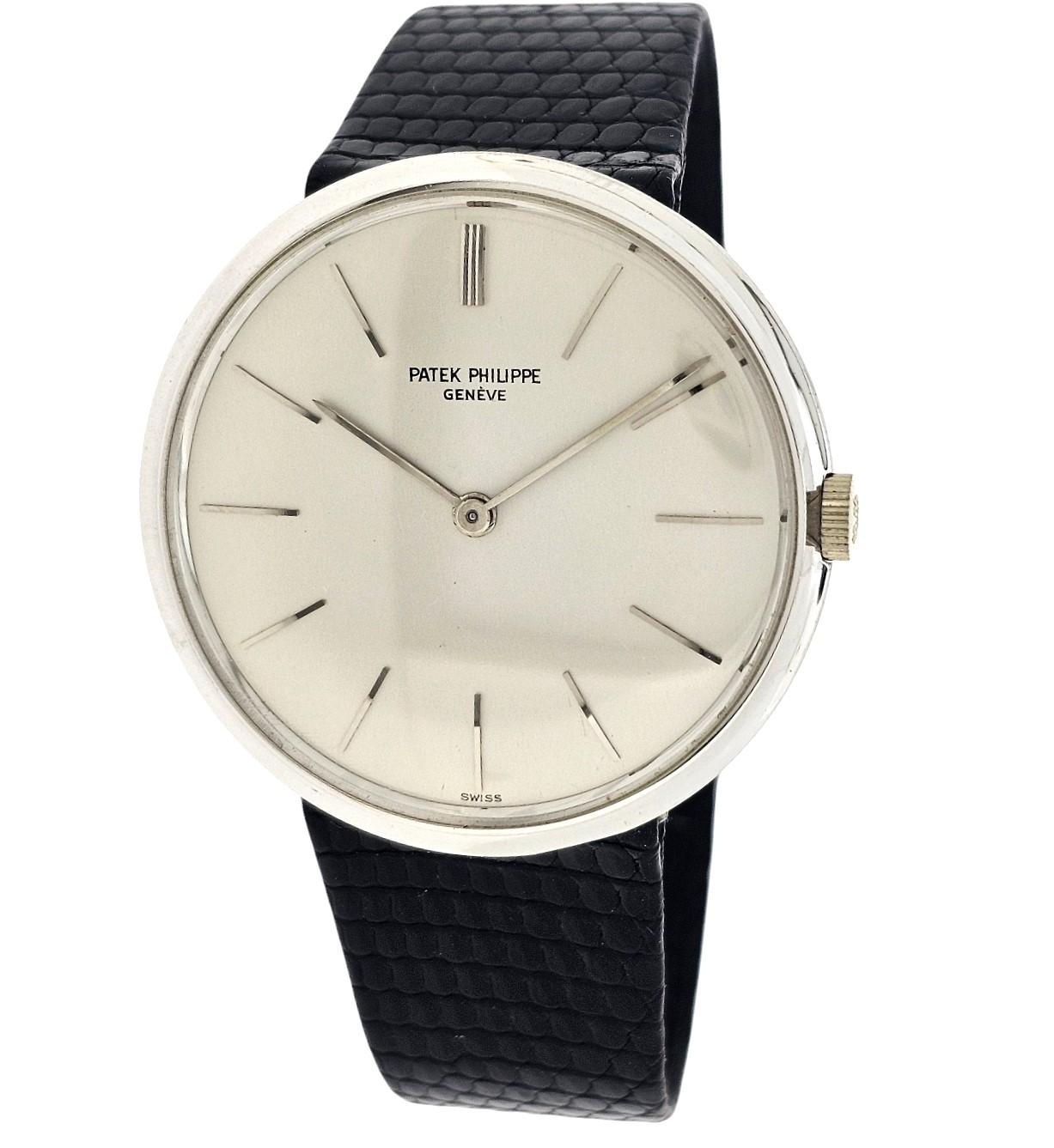 Montre Patek Philippe 2591G Calatrava boîtier 35 mm cornes centrales Circa 1959 en vente 9