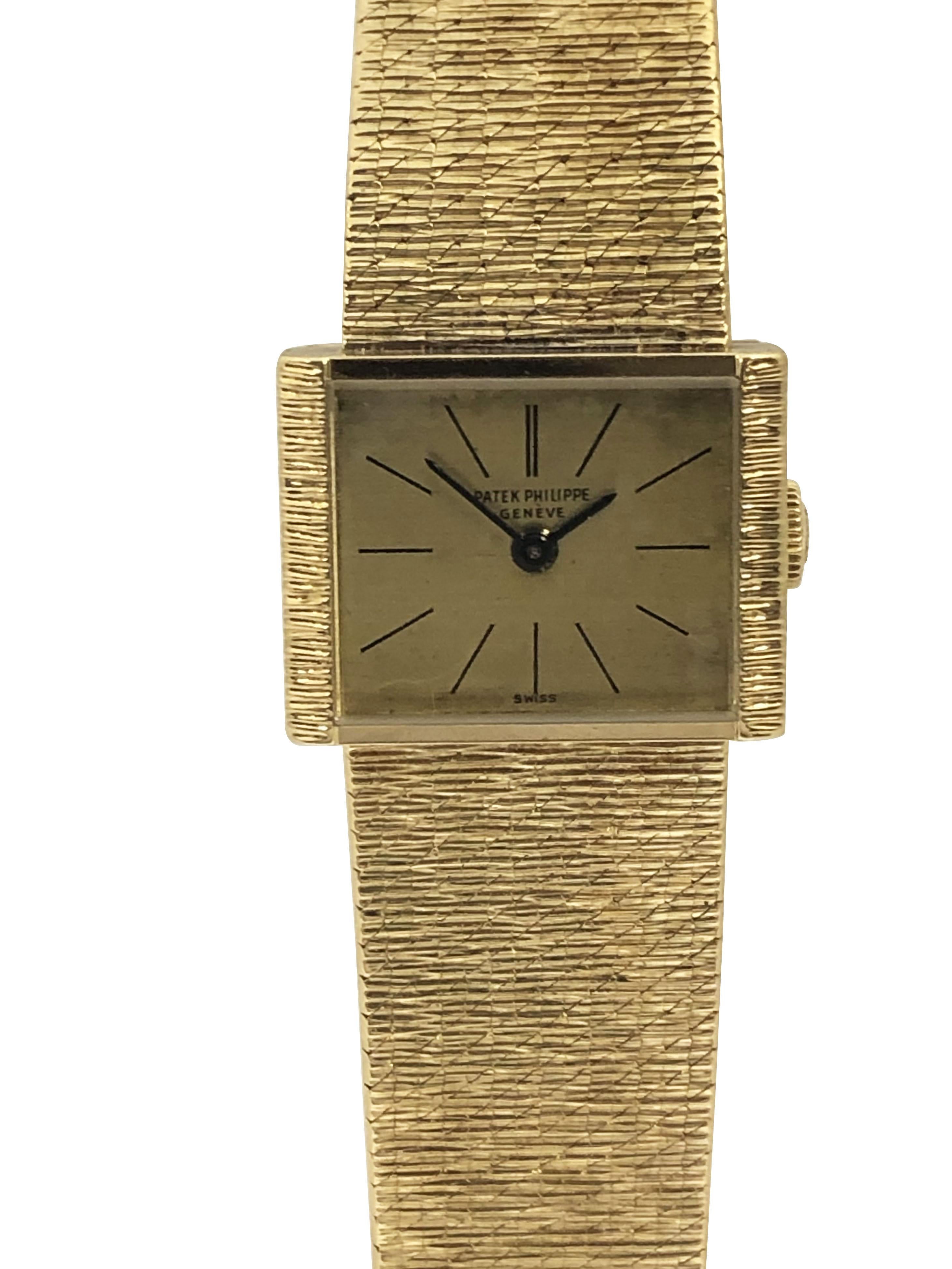 Patek Philippe 3322 Ladies Yellow Gold Mechanical Wrist Watch For Sale