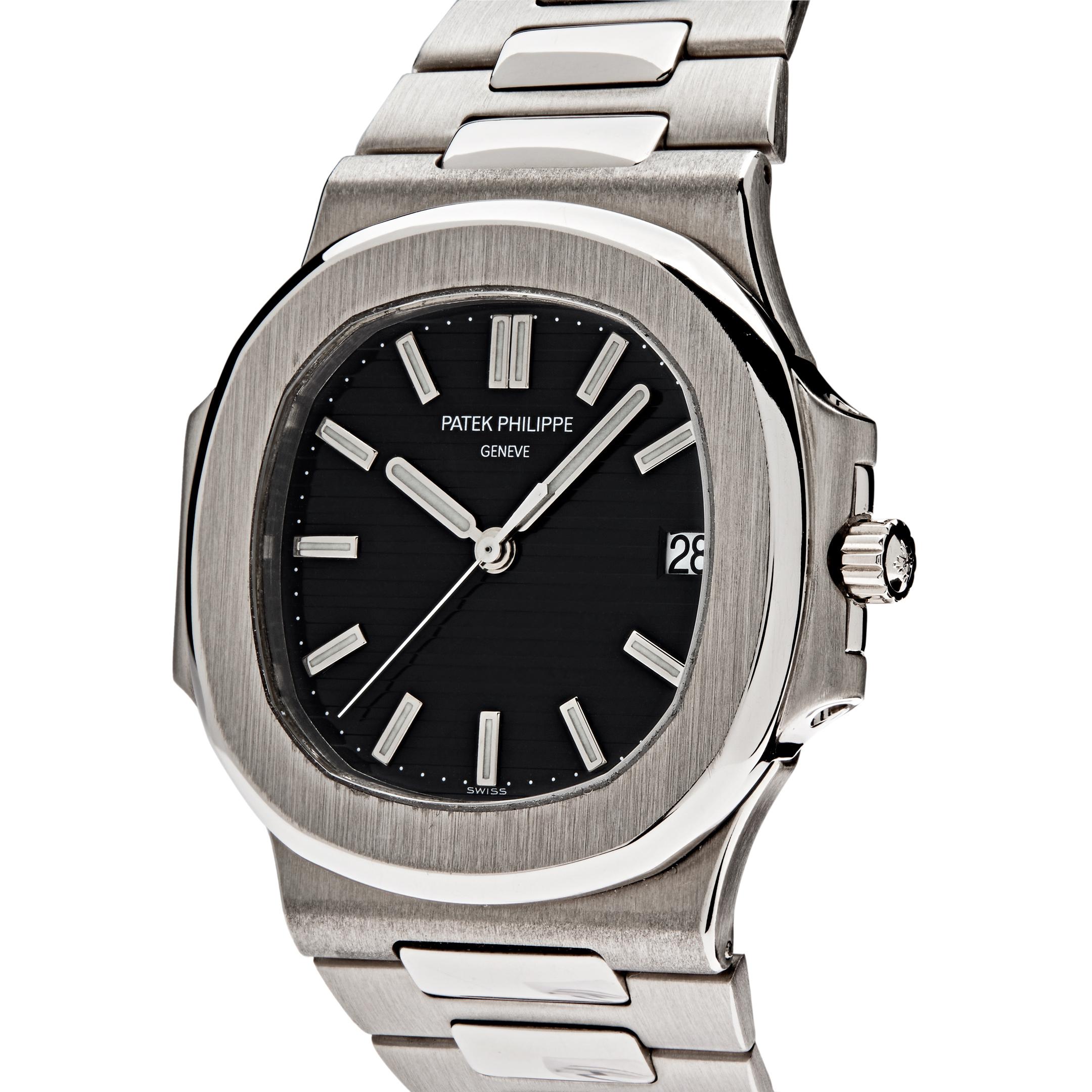 This Patek Philippe Nautilus watch keeps the same basic design appeal as the 