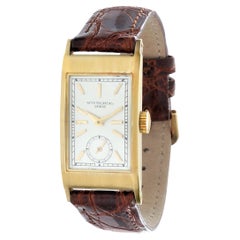 Patek Philippe 425J "Tegolino" Vintage Art Deco Watch in Yellow Gold, Circa 1940