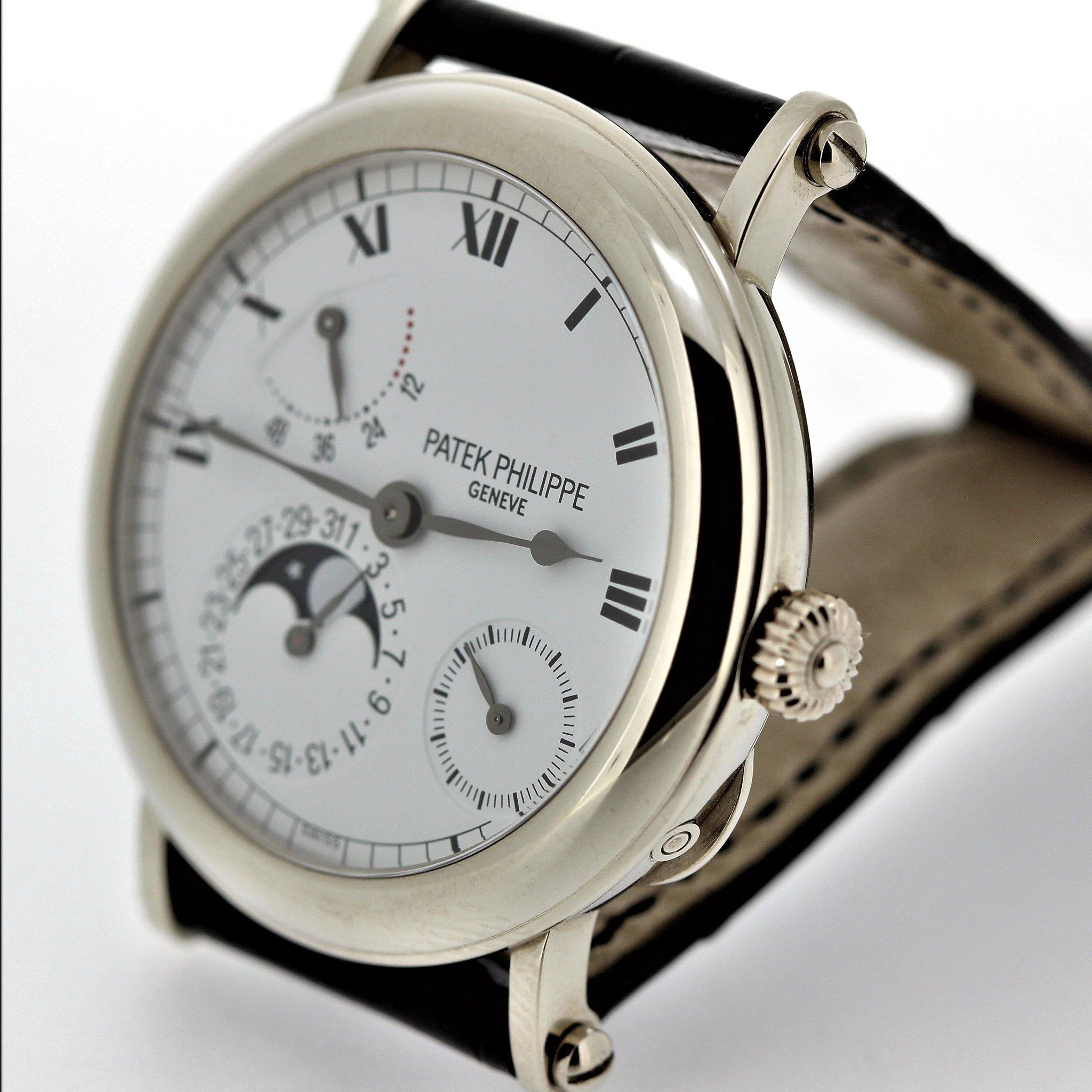 Patek Philippe 5054G Offiziersgehäuse-Etui, Komplizierter Automatik, um 2001  Vollständiger Satz. im Zustand „Hervorragend“ in Santa Monica, CA
