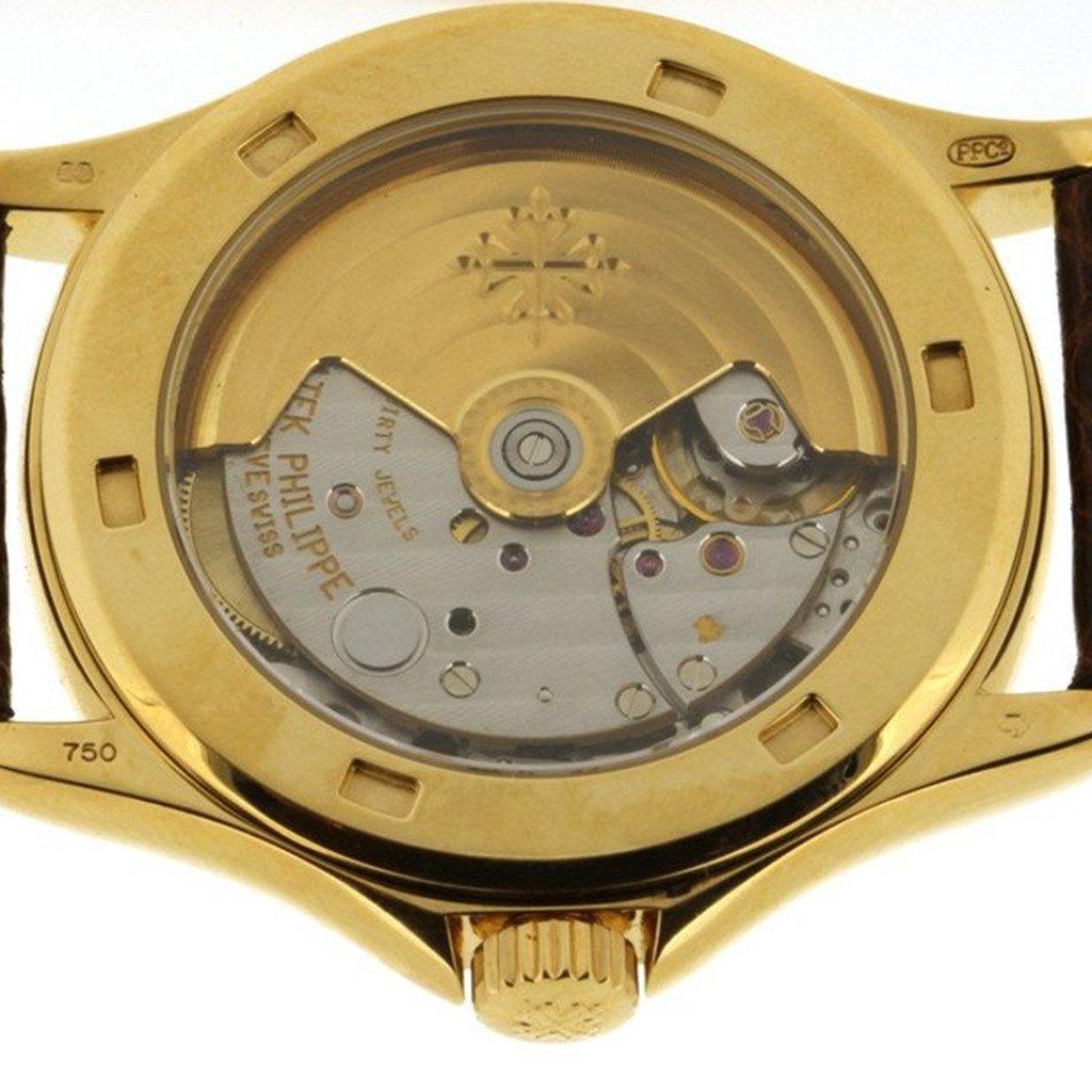 Patek Philippe 5117J Automatic Calatrava Watch, circa 2002 In Excellent Condition In Santa Monica, CA