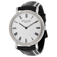 Patek Philippe 5120G Montre Calatrava automatique très fine en or blanc