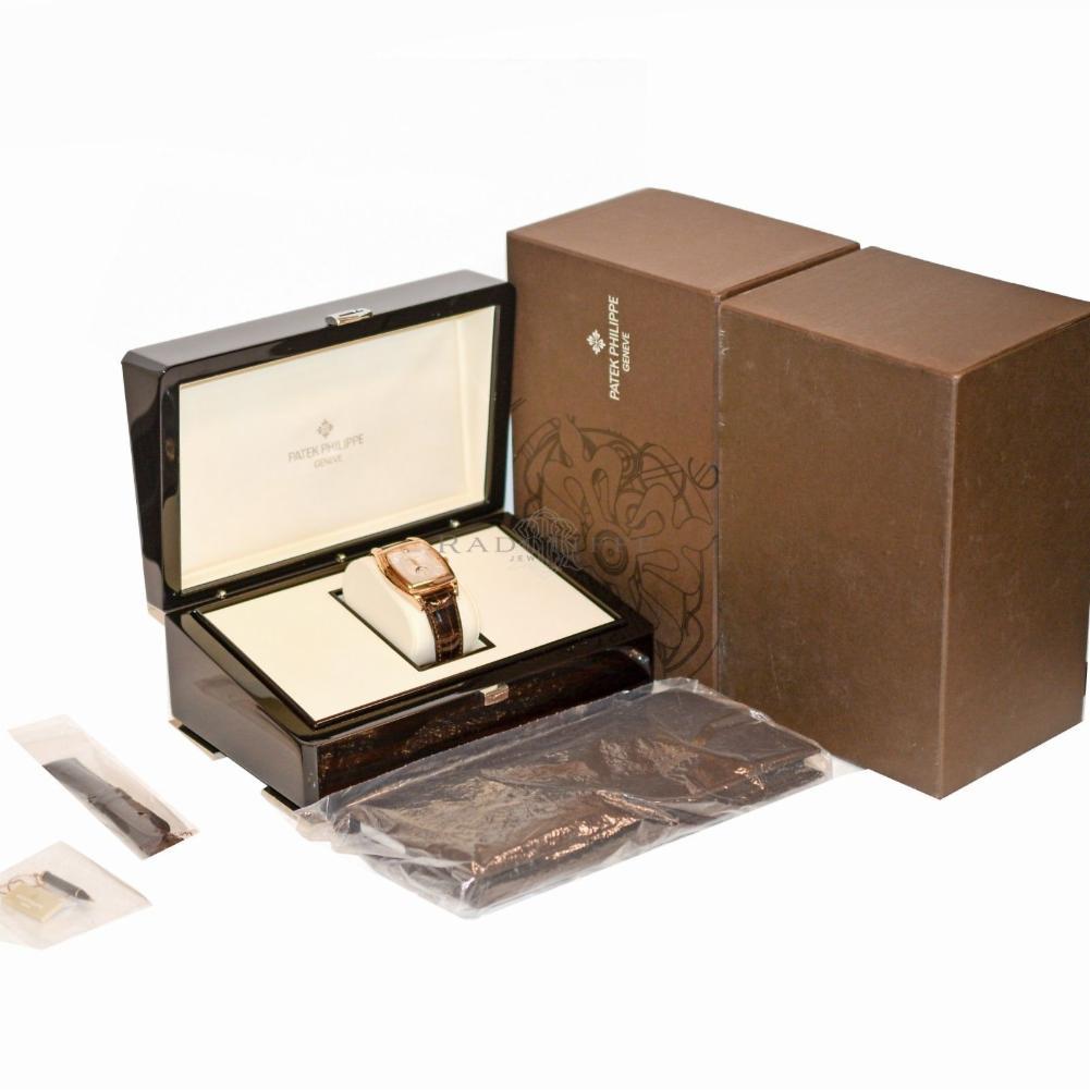 Patek Philippe 5135R-001 Gondolo Caledario 5135 Annual Calendar Box ...