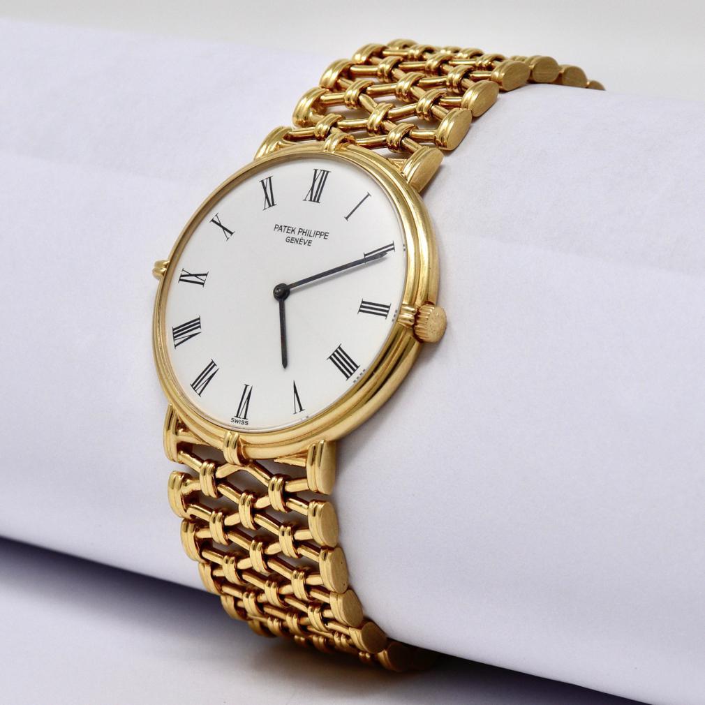 Women's or Men's Patek Philippe, A Very Rare Calatrava 18K Yellow Gold Bracelet Watch, Ref 3821/1 For Sale
