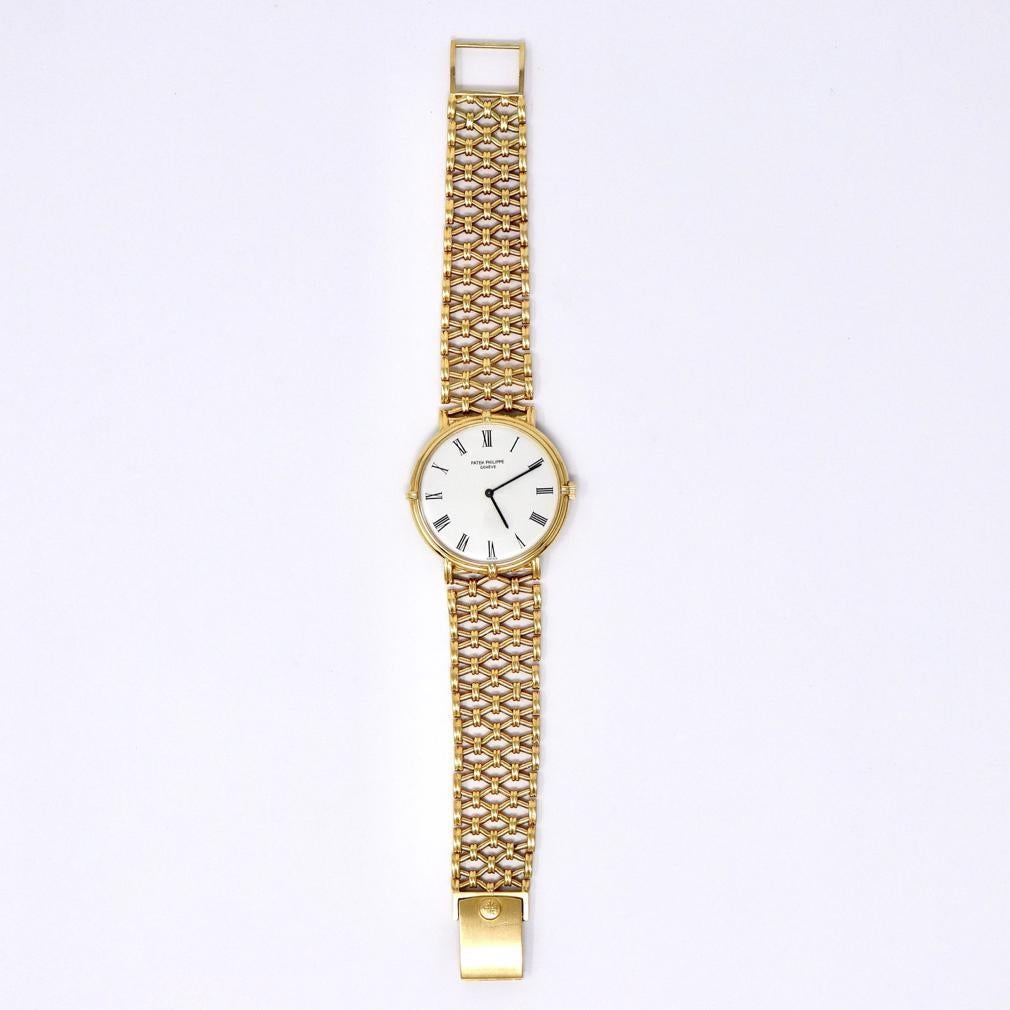 Patek Philippe, A Very Rare Calatrava 18K Yellow Gold Bracelet Watch, Ref 3821/1 For Sale 1