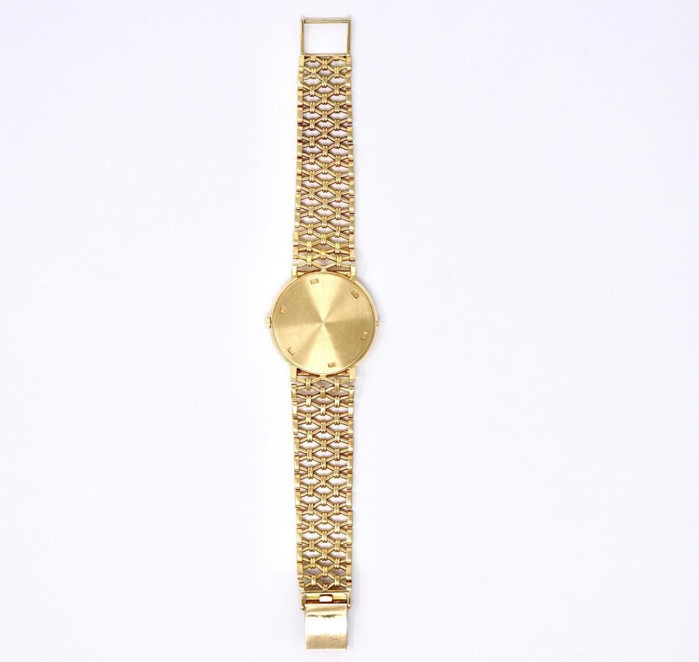 Patek Philippe, A Very Rare Calatrava 18K Yellow Gold Bracelet Watch, Ref 3821/1 For Sale 2