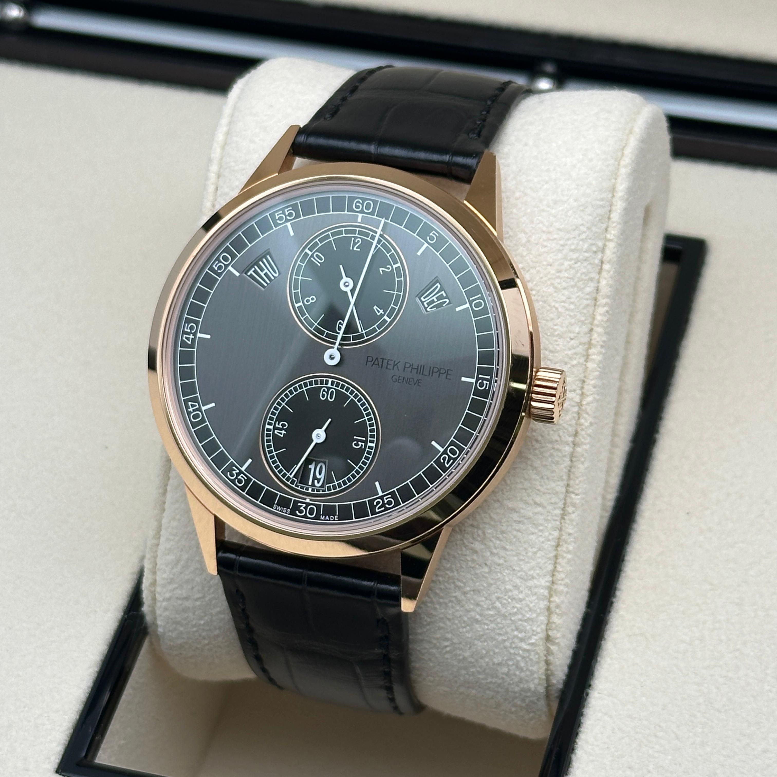 Reloj Patek Philippe Calendario Anual 40.5mm Oro Rosa 18K Esfera Gris 5235/50R-001 en Excelente Estado en New York, NY