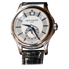 Patek Philippe Jahreskalender Referenznummer: 5205G-001