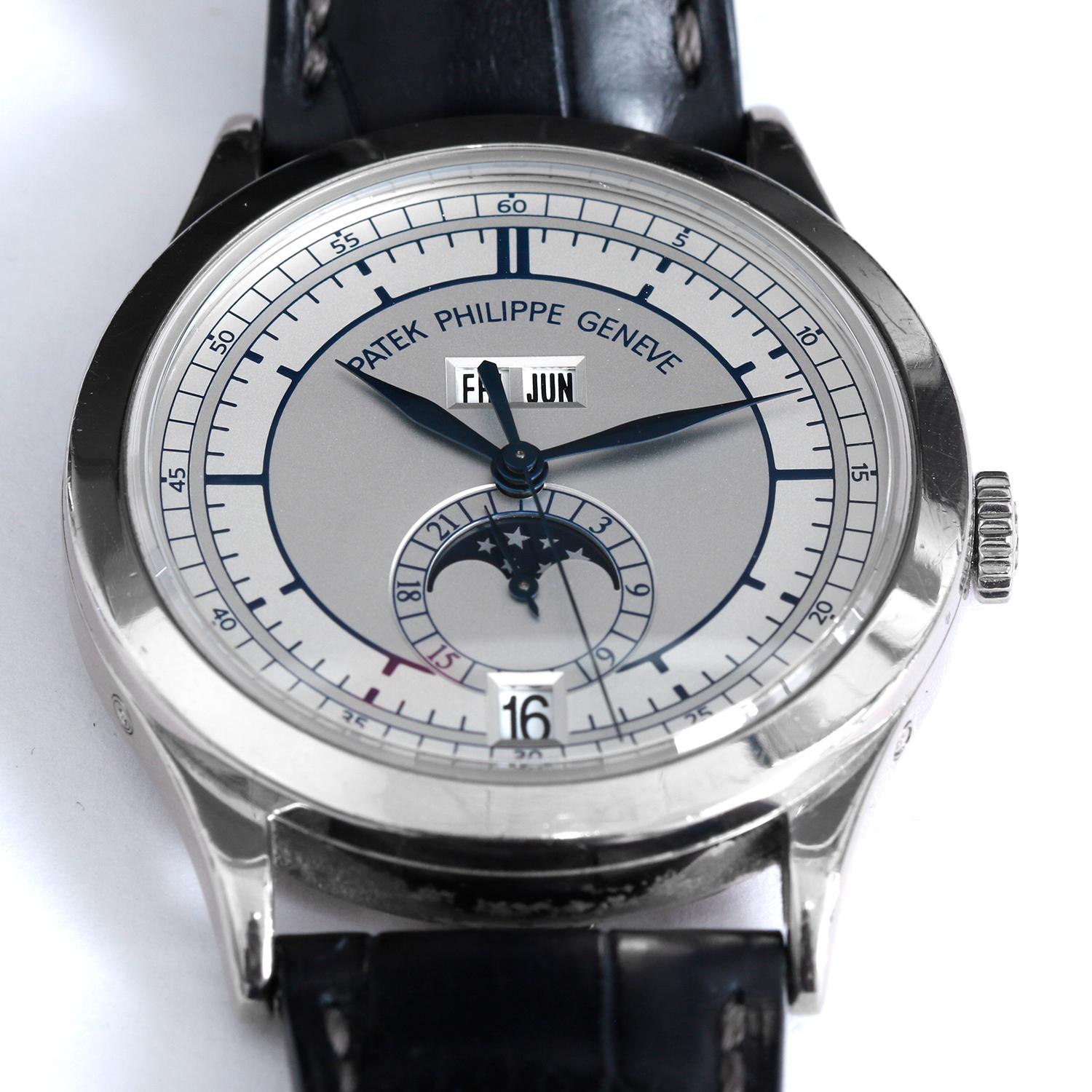 Patek Philippe Annual Calendar with Moon Phase 5396 G (or 5396G-001) 1