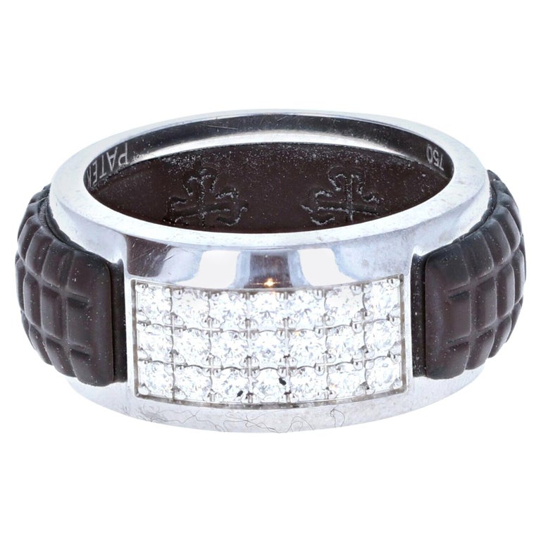 Patek Philippe Aquanaut 18 Karat White Gold Rubber And Diamond Band Ring 8 8g At 1stdibs