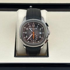 Reloj automático Patek Philippe Aquanaut de 42 mm de acero y esfera negra 5968A-001