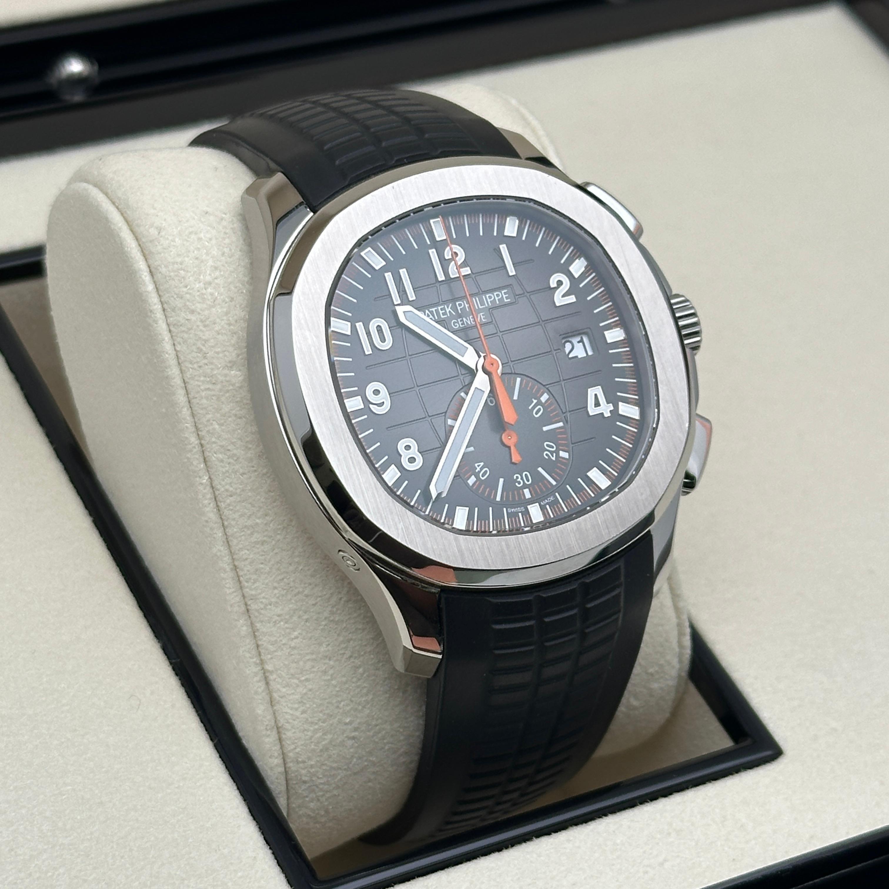 Patek Philippe Aquanaut 42mm Steel Black Dial Automatic Watch 5968A-001 For Sale 1
