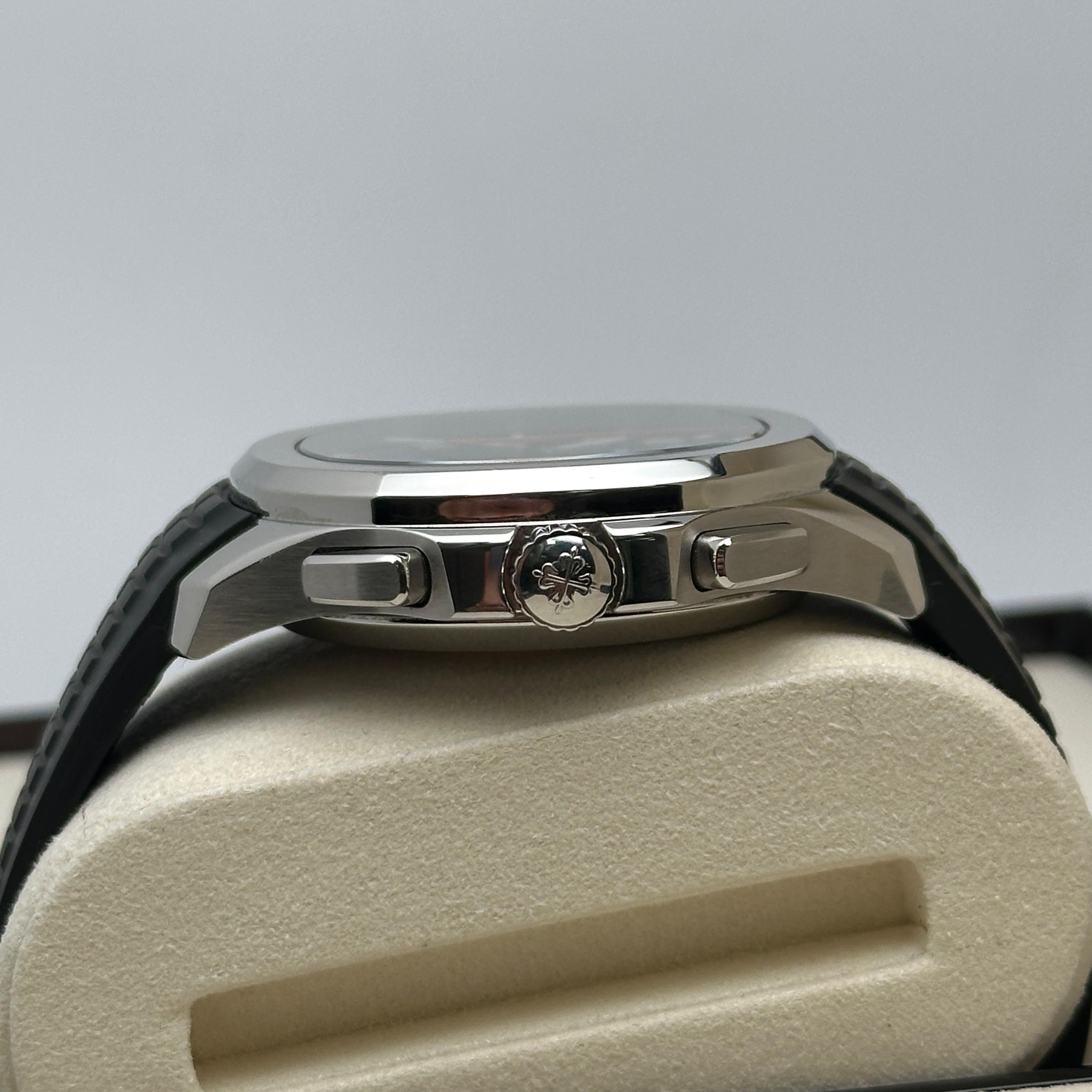 Patek Philippe Aquanaut 42mm Steel Black Dial Automatic Watch 5968A-001 For Sale 5