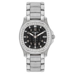 Patek Philippe Montre Aquanaut à lunette en diamants