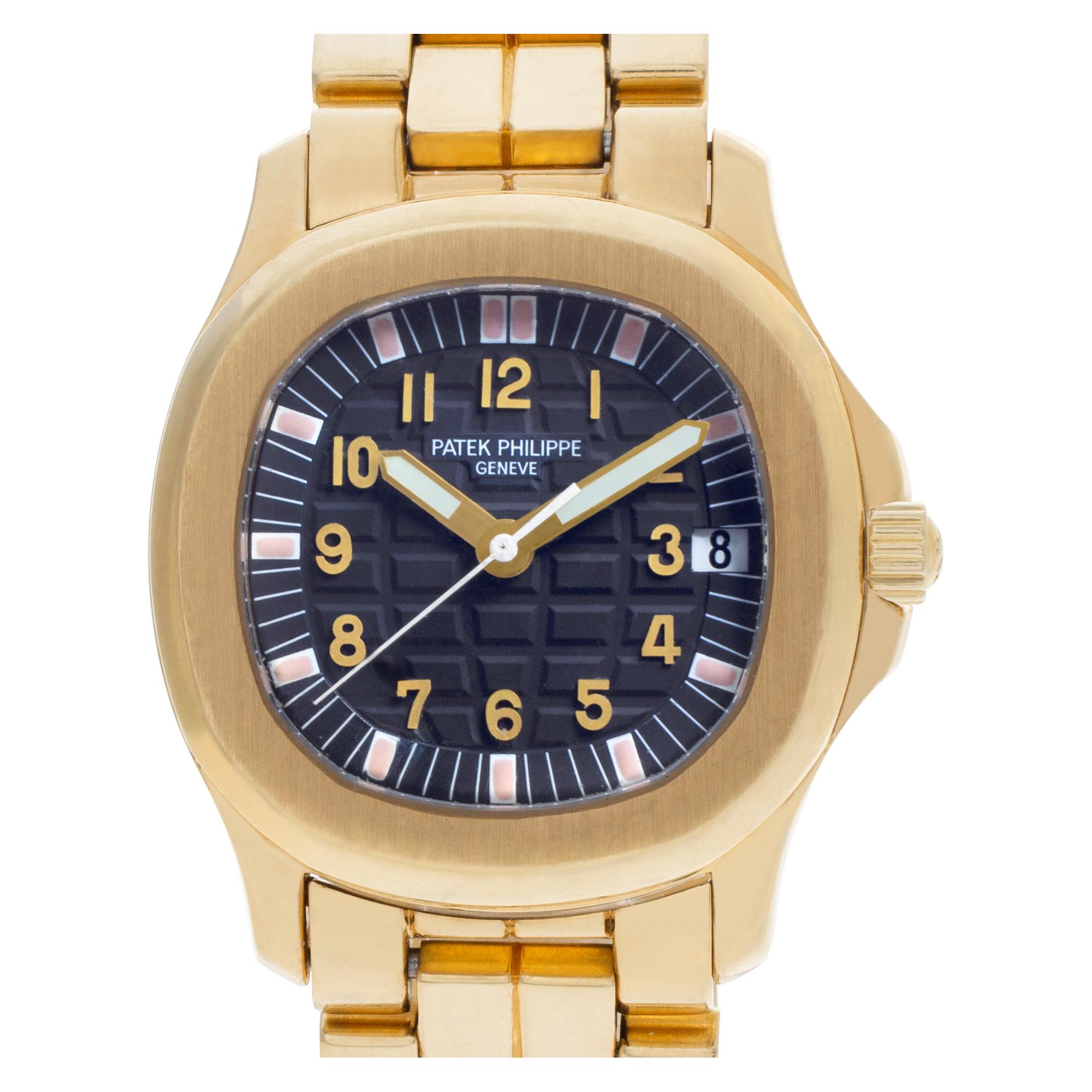 Patek Philippe Aquanaut in 18k Yellow Gold Ref. 5066/1J In Excellent Condition For Sale In Surfside, FL