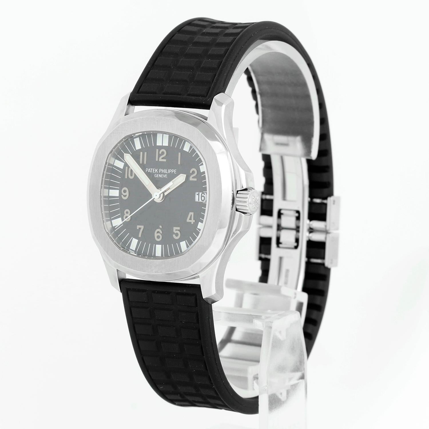 Patek Philippe Aquanaut Men's Steel Watch 5064A In Excellent Condition In Dallas, TX