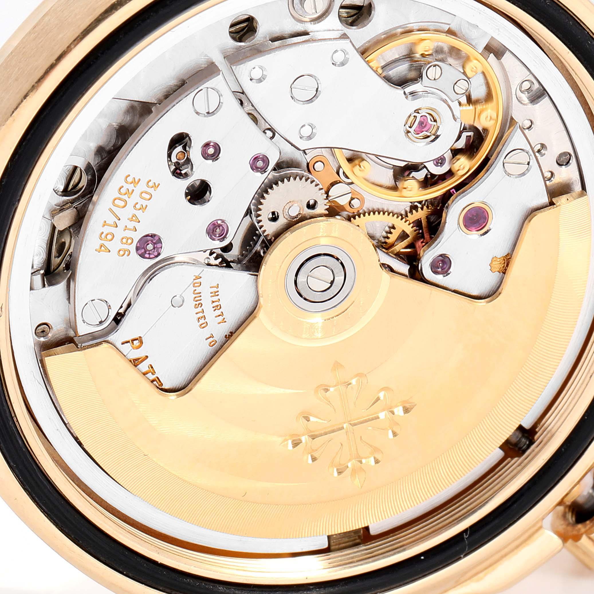 Patek Philippe Aquanaut Midsize Automatic Yellow Gold Watch 5066 For Sale 2